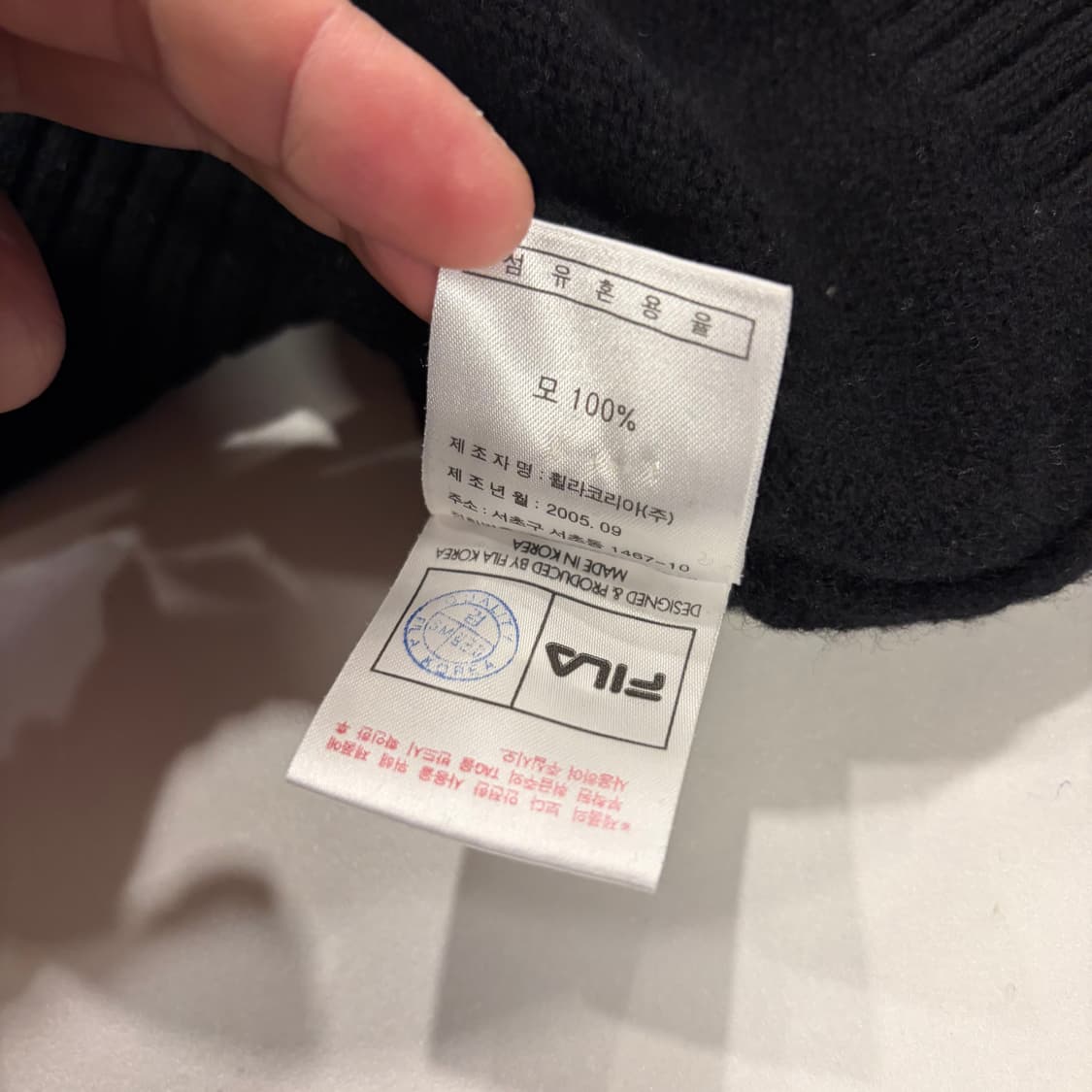 [100] 휠라 빈티지 패턴 하프넥 니트 블랙/아이보리 B912 상품이미지7