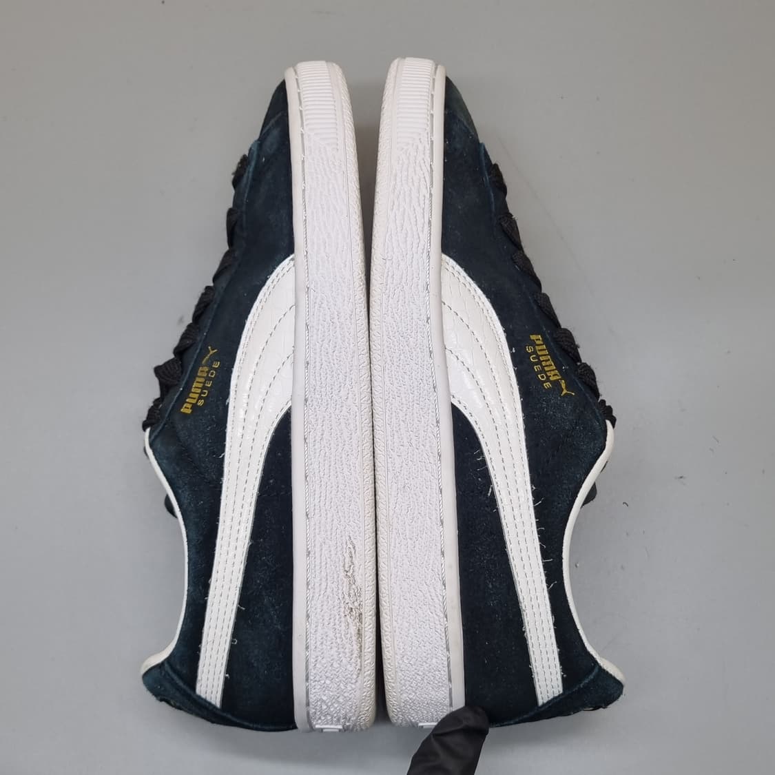 푸마 스웨이드 여성스니커즈 230 상품이미지5