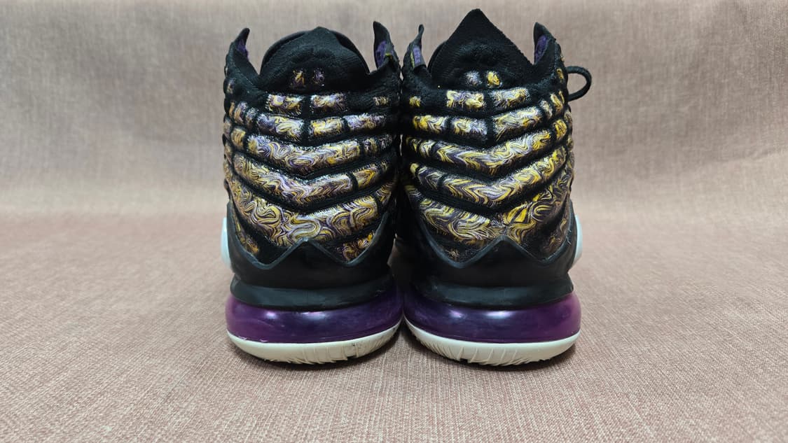 나이키 275mm- 르브론 17 블랙/퍼플 농구화 상품이미지5