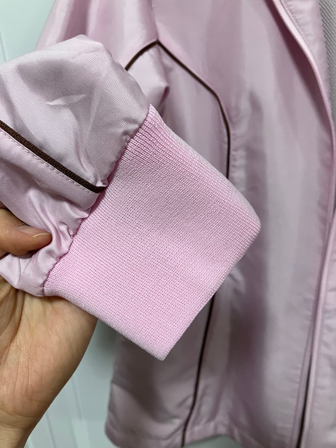 [아디다스] 바람막이 핑크색상 상품이미지5