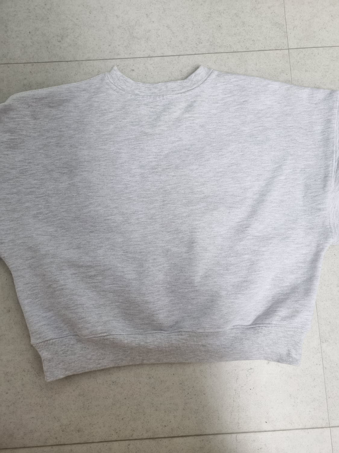 렉토 크롭 맨투맨 (박신혜 착용) 상품이미지4