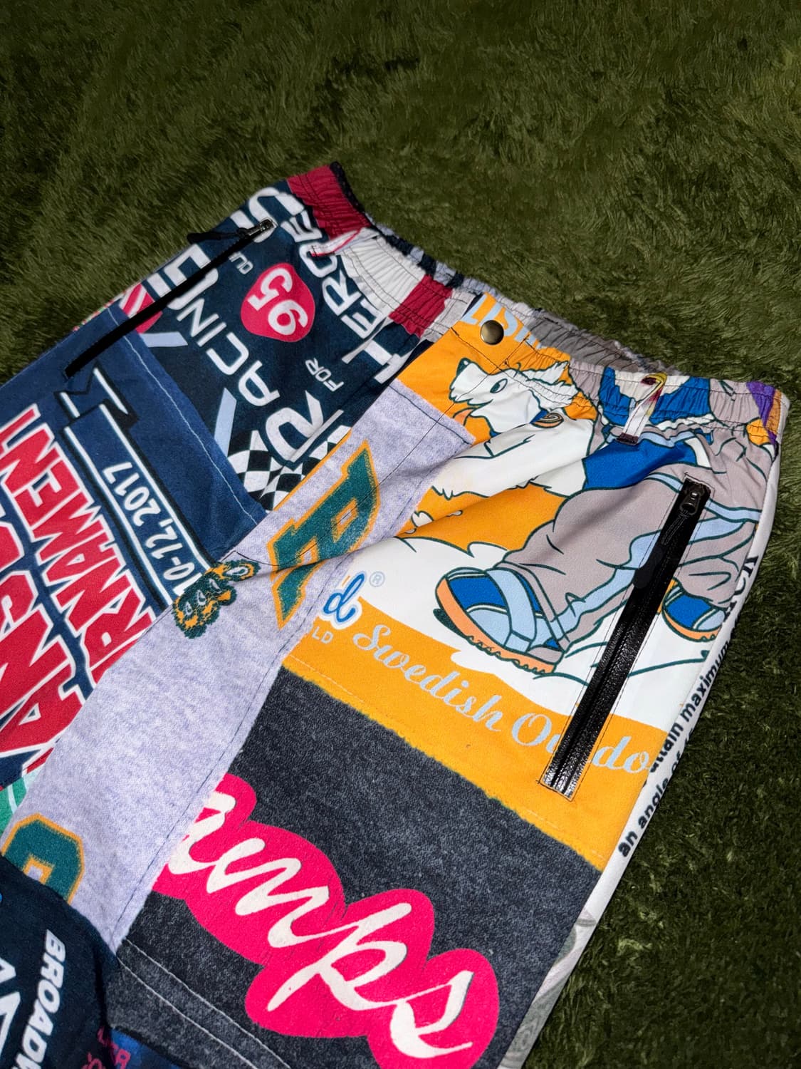 JOEGUSH 조거쉬 빈티지 리메이크 프린트 트랙 팬츠 멀티컬러 상품이미지2