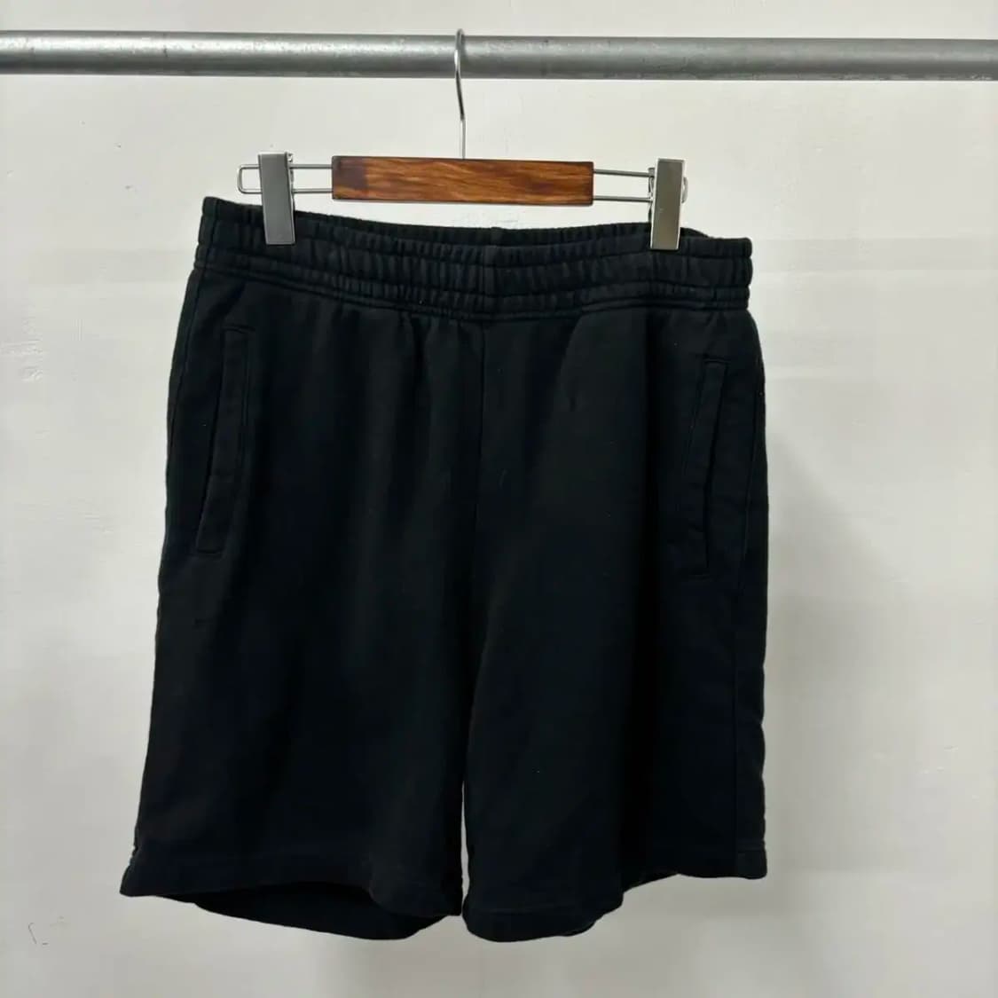 무신사스탠다드 밴딩 트레이닝 반바지 숏팬츠 급처해요 상품이미지1