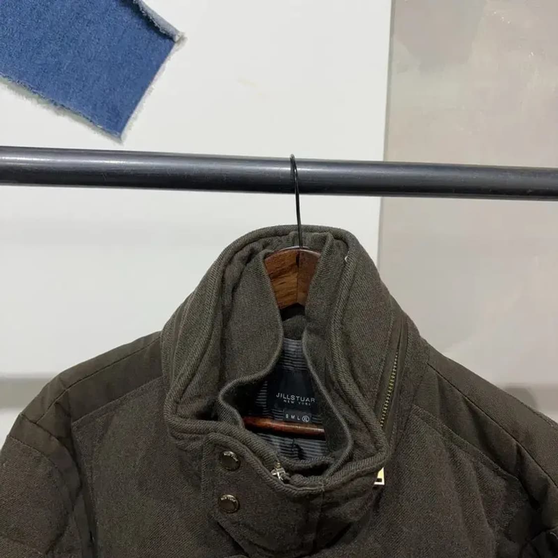 (100) 질스튜어트뉴욕 캐주얼 클래식 모직 거위털 하프 패딩 상품이미지2