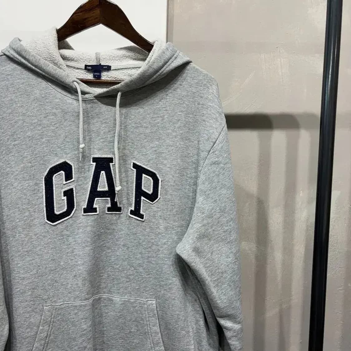 (100) GAP 갭 캐주얼 자수 로고 기모 후드티 상품이미지3