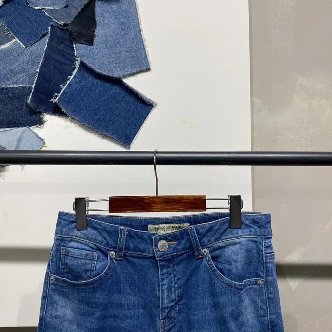 (30인치) 게스 여성 캐주얼 스판 청바지 데님팬츠 상품이미지2