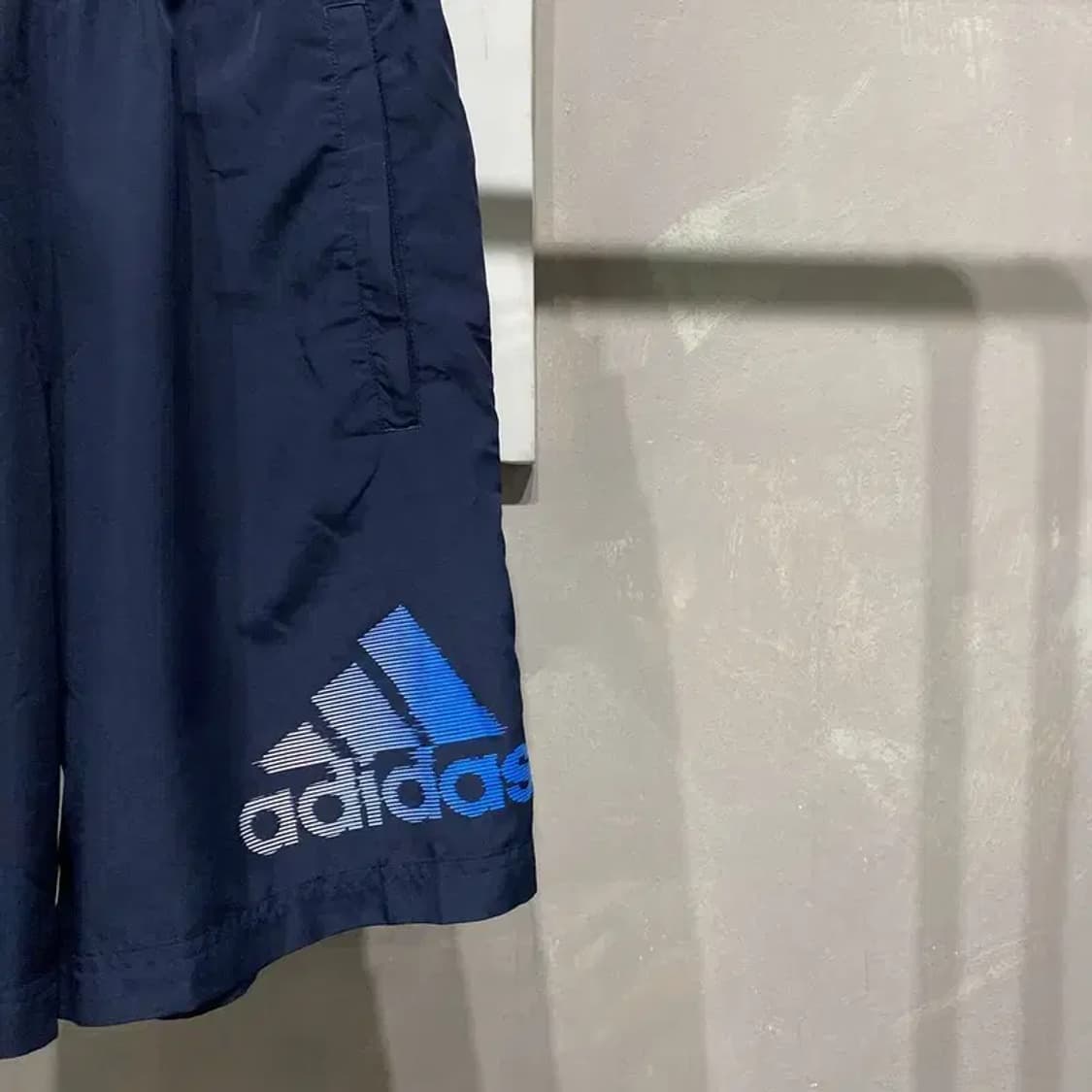 (25~27인치) 아디다스 여성 운동 프린팅 밴딩 반바지 숏팬츠 상품이미지3