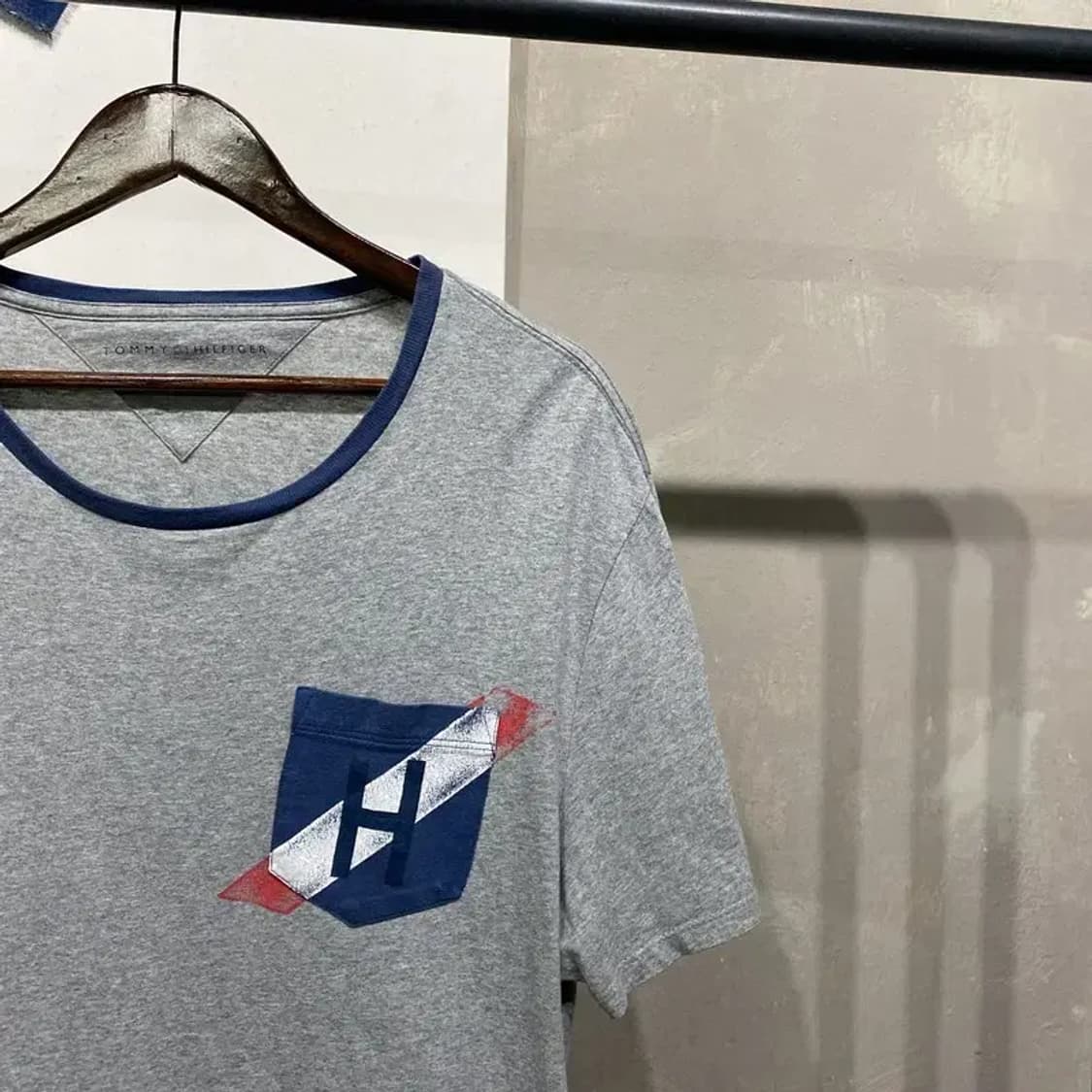 (105) 타미힐피거 캐주얼 클래식 포켓 반팔 티 상품이미지3