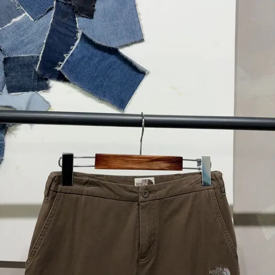 (27인치) 노스페이스 여성 화이트라벨 카고팬츠 면바지 상품이미지2