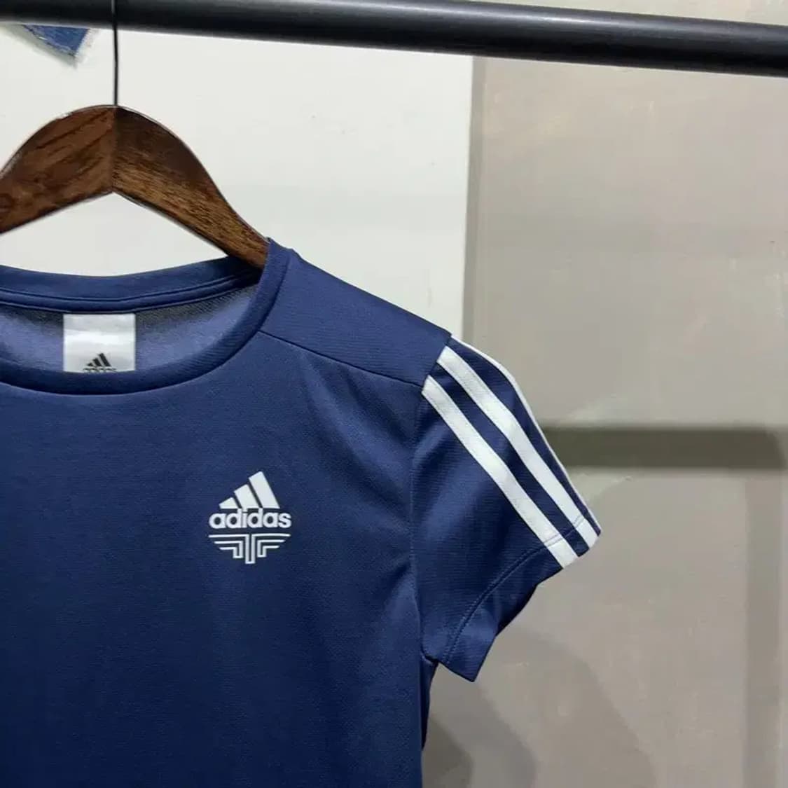 (85) 아디다스 여성 운동 스포츠 런닝 기능성 반팔 티 상품이미지3