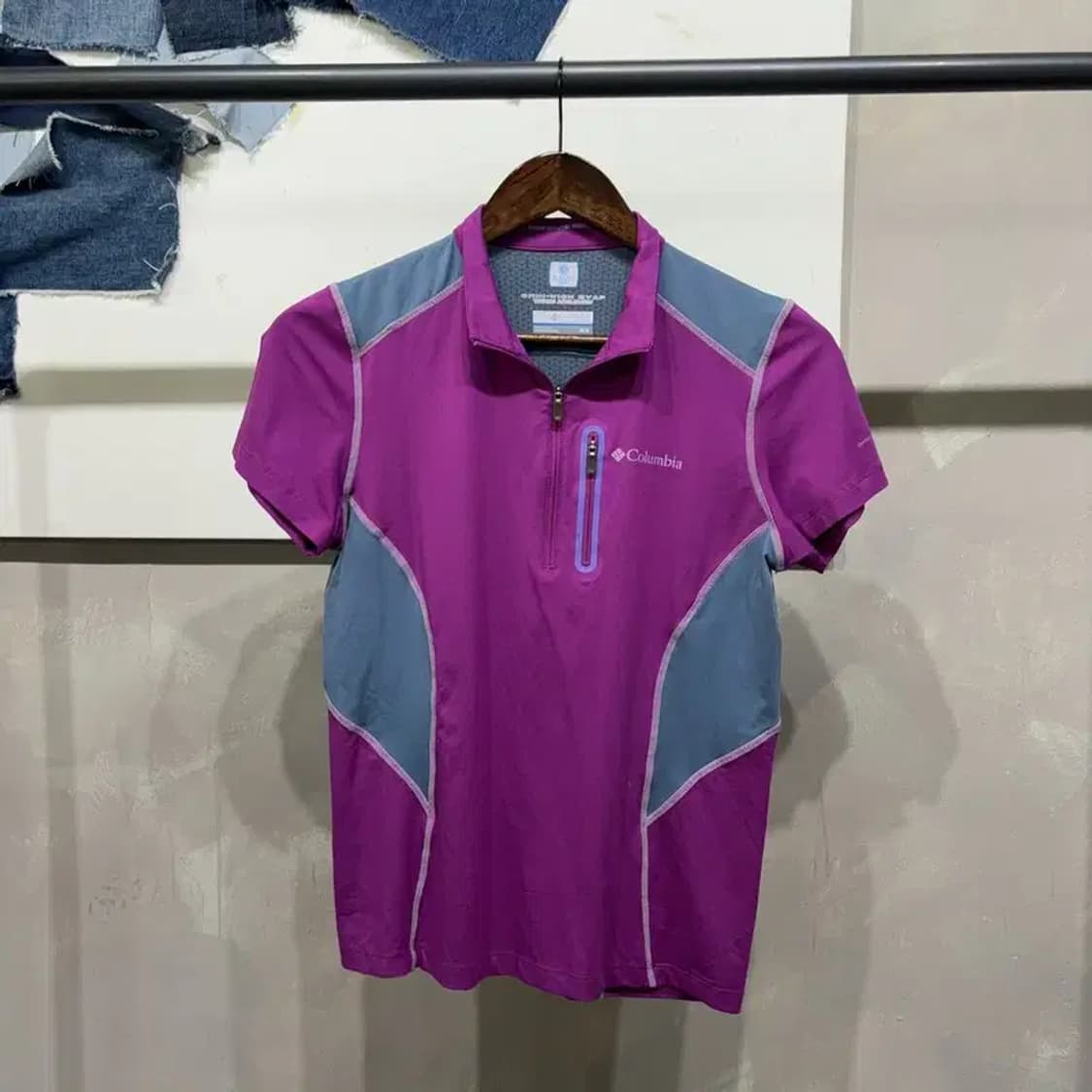 (95) 콜롬비아 여성 등산 아웃도어 반집업 반팔 티 상품이미지1