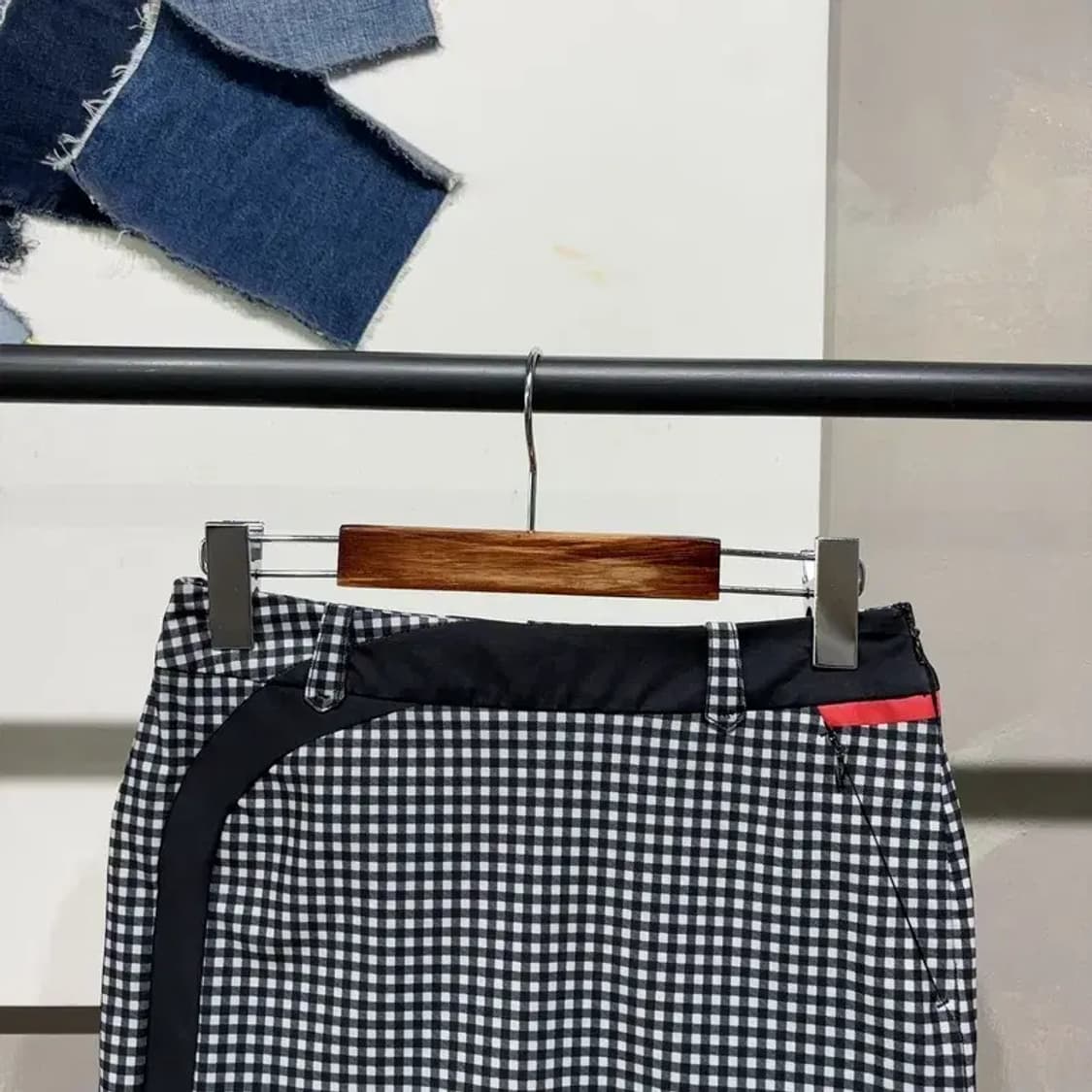 (25인치) 까스텔바작 여성 골프 체크 미니스커트 치마 상품이미지2