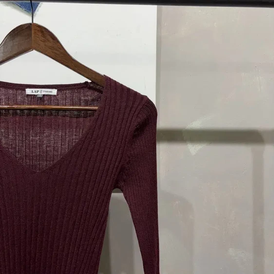 (85) 랩 LAP 여성 캐주얼 브이넥 골지 니트 상품이미지3