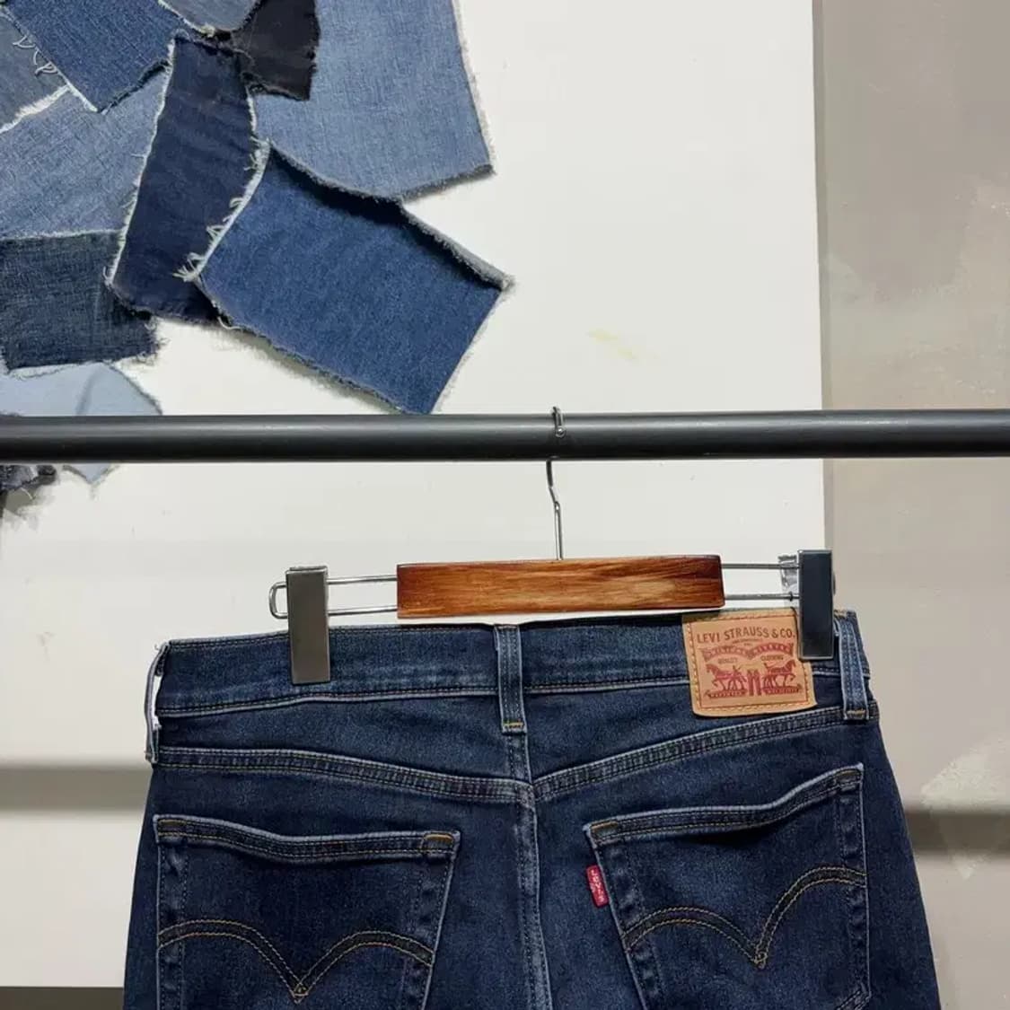 (26인치) 리바이스 여성 보이프랜드핏 스판 진청바지 데님팬츠 상품이미지4
