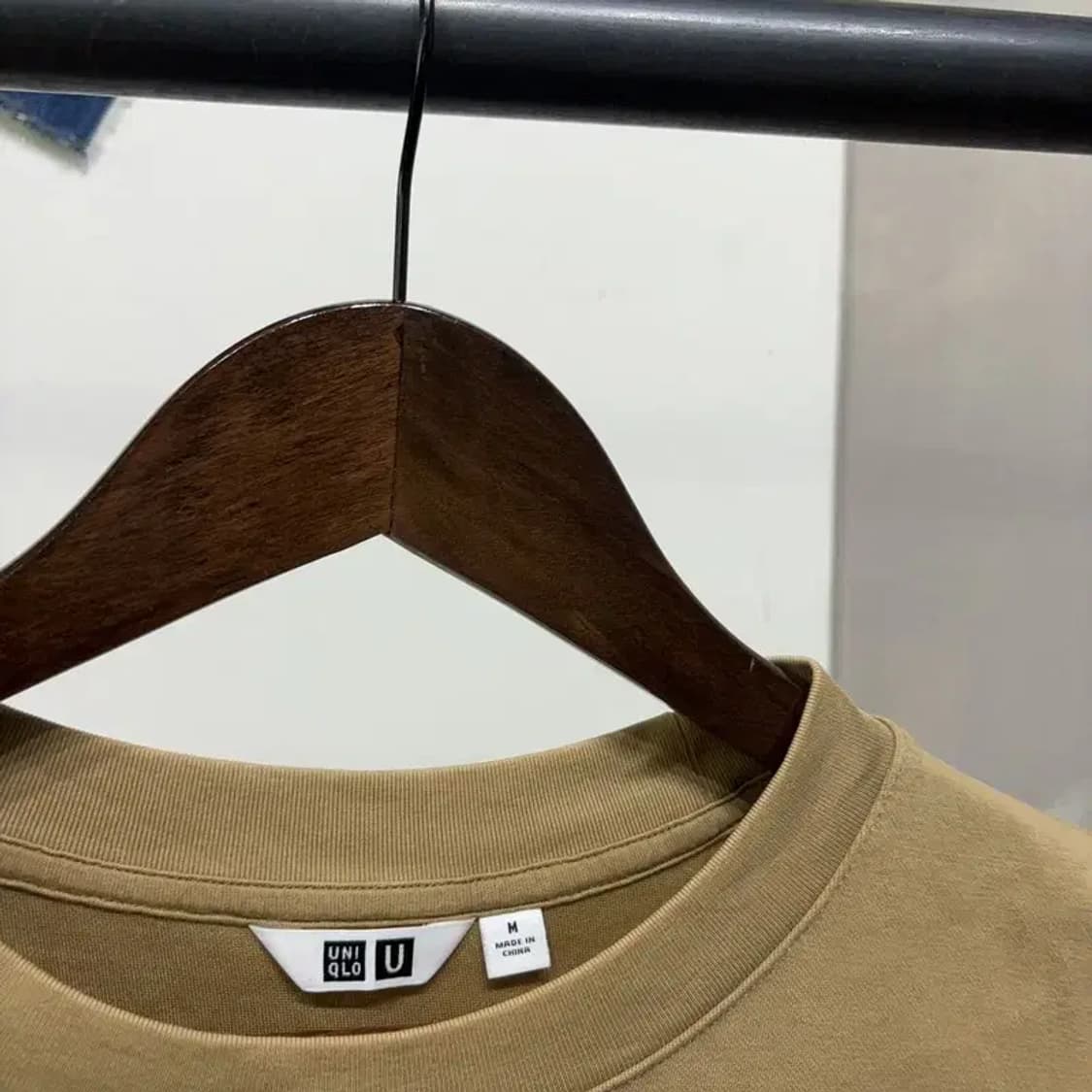 (95) 유니클로U 캐주얼 베이직 무지 반팔 티 상품이미지2