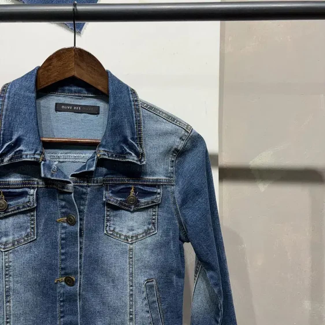 (80) 올리브데올리브 여성 캐주얼 데님 트러커 청자켓 상품이미지3