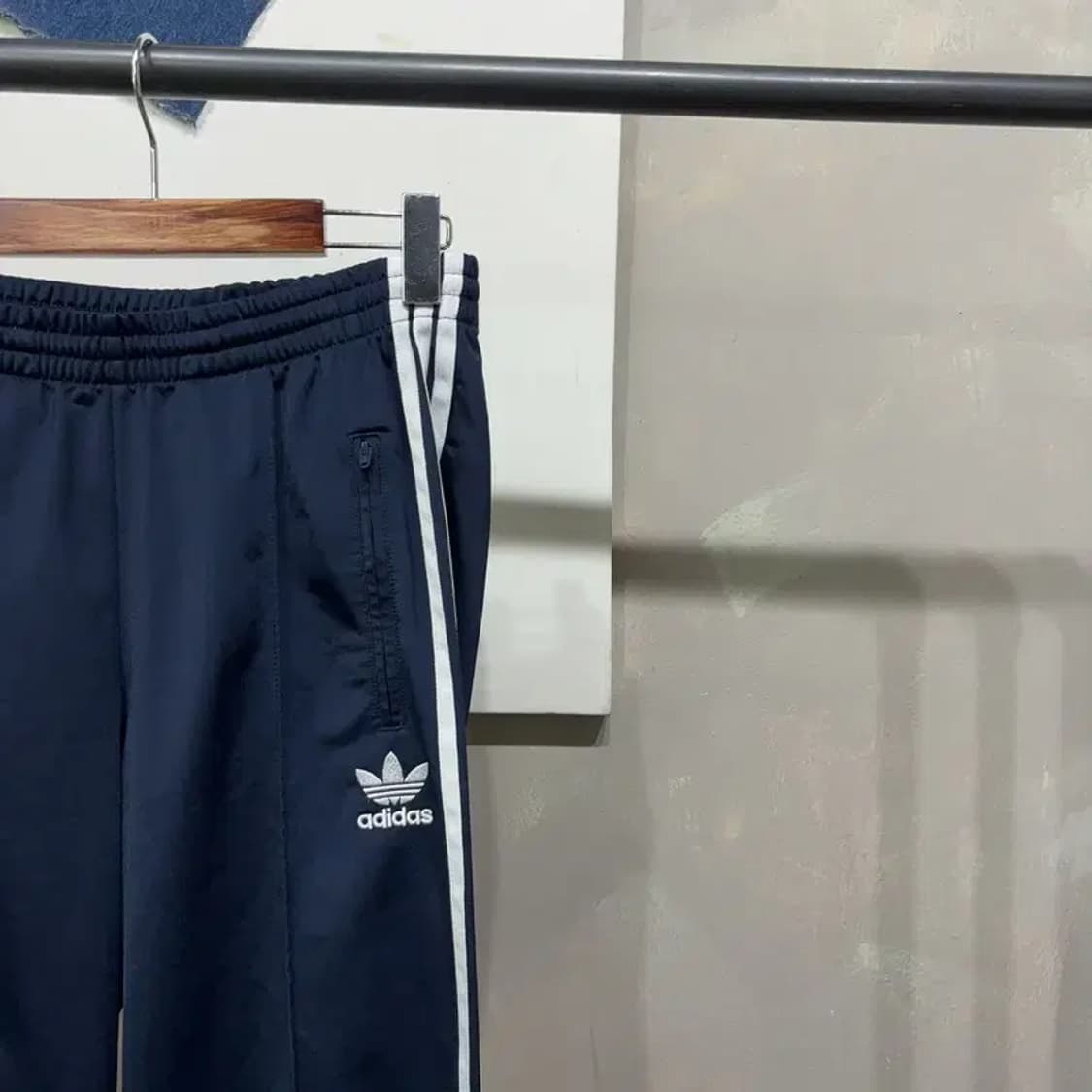 (27~29인치) 아디다스 여성 유로파 네이비 트레이닝팬츠 바지 상품이미지3