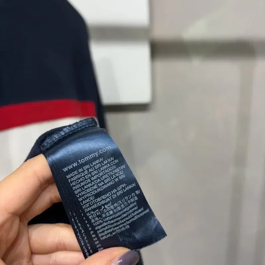 (105) 타미힐피거 캐주얼 슬림핏 배색 반팔 카라티 상품이미지5