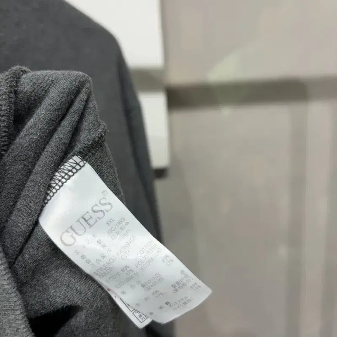 (100) 게스 여성 캐주얼 프린팅 맨투맨 긴팔 티 상품이미지5