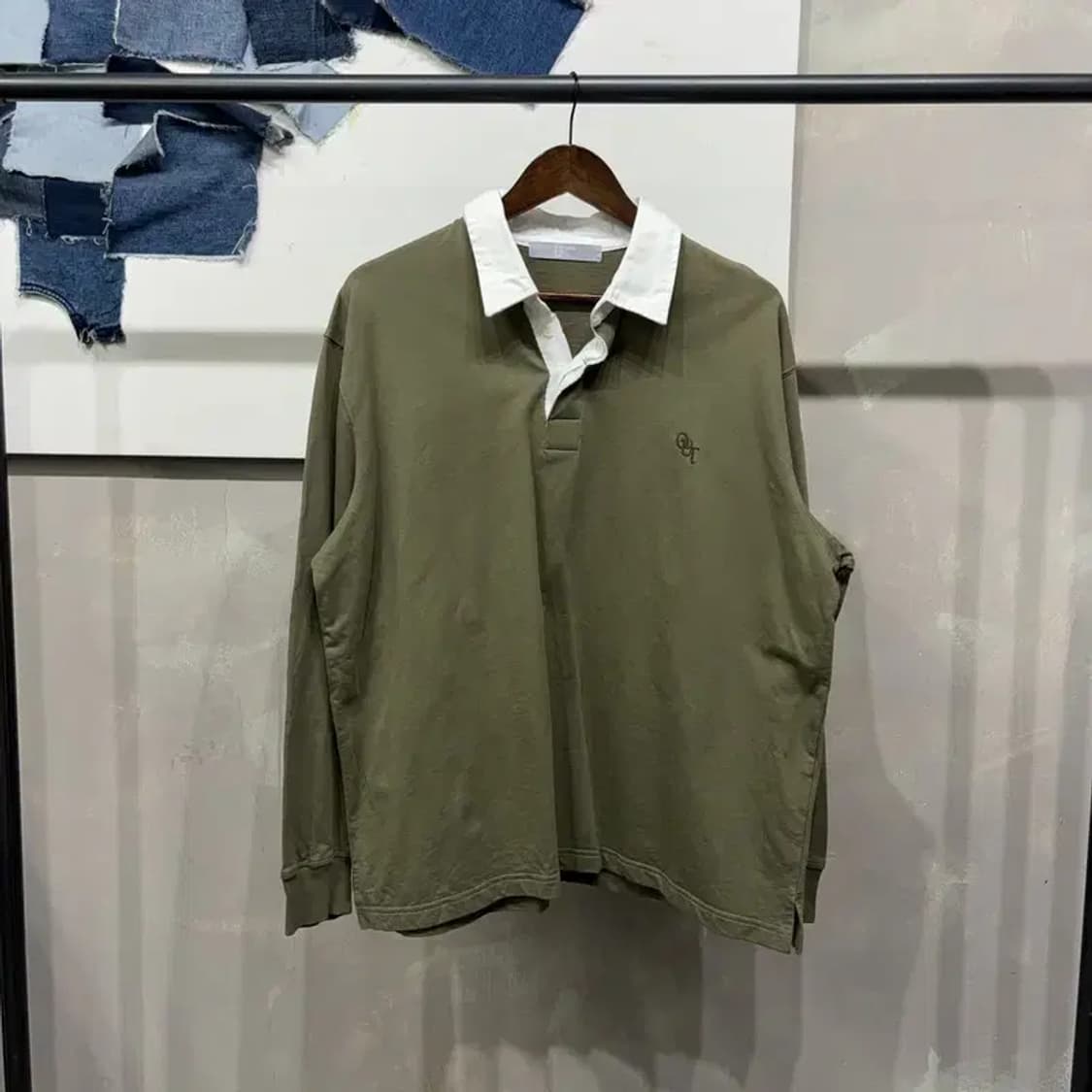 (100) 에잇세컨즈 캐주얼 자수 긴팔 카라티 상품이미지1