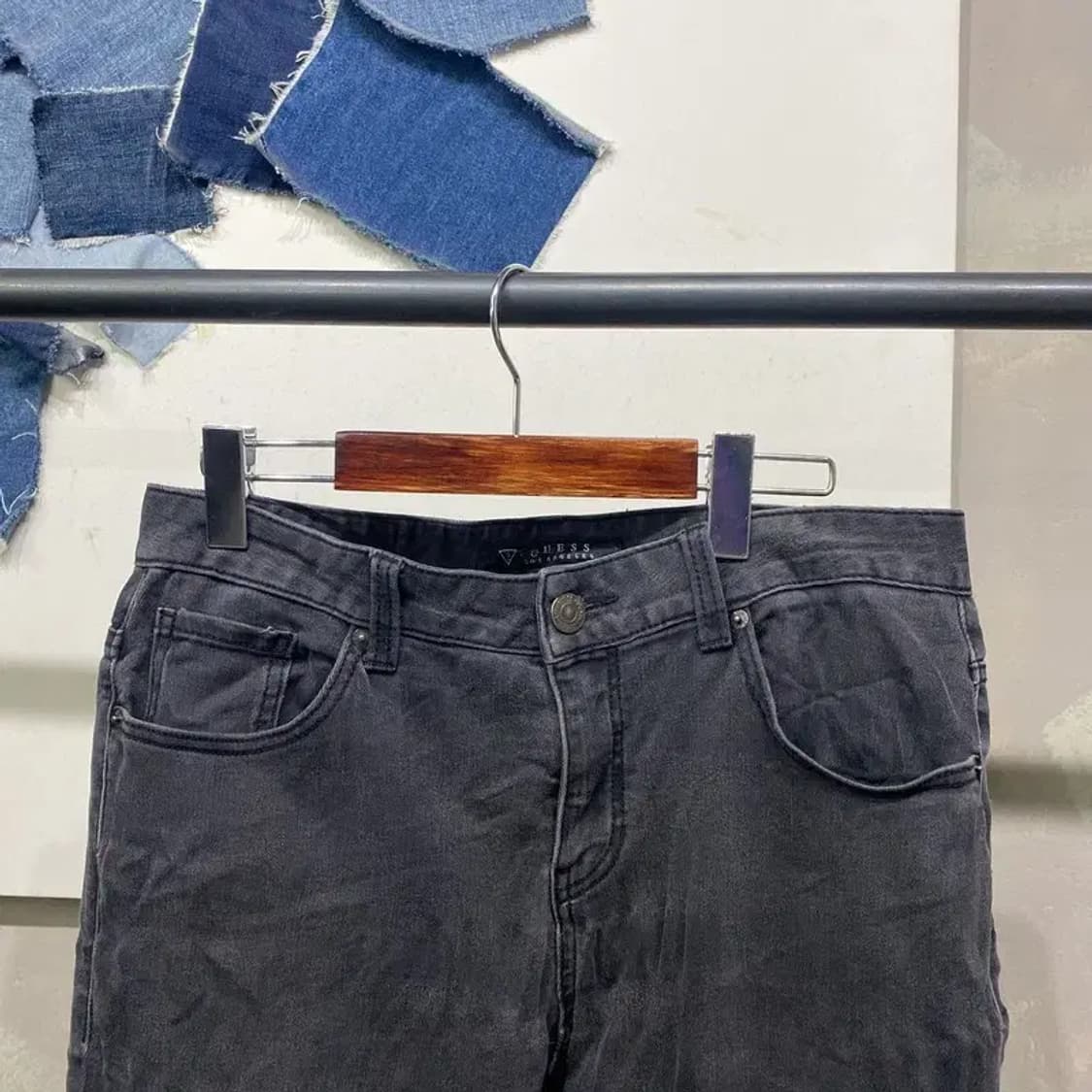 (31인치) 게스 빈티지 스판 흑청바지 블랙진 상품이미지2