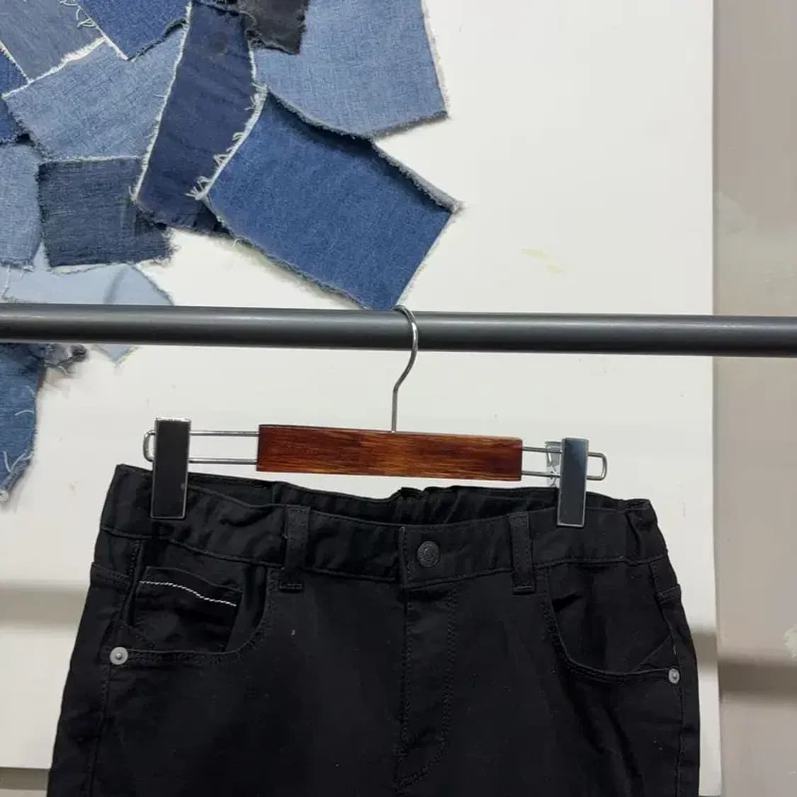 (27인치) 리바이스 여성 밴딩 스판 흑청바지 블랙진 상품이미지2
