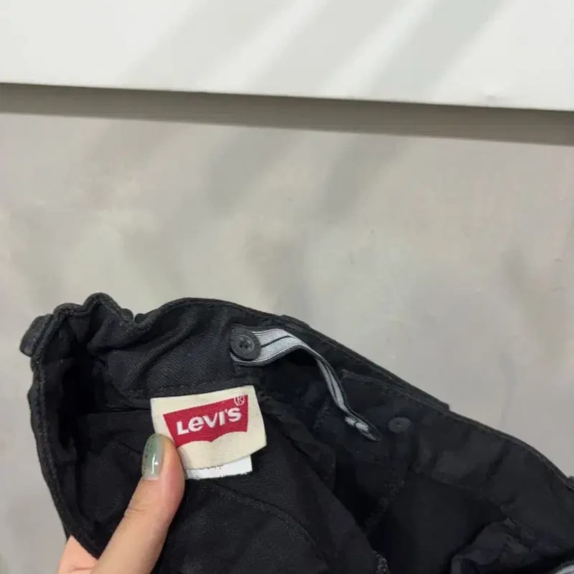 (27인치) 리바이스 여성 밴딩 스판 흑청바지 블랙진 상품이미지5