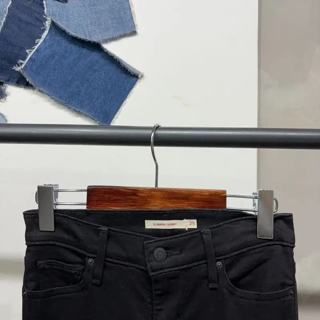 (25인치) 리바이스 여성 슬리밍스키니 블랙진 흑청바지 상품이미지2