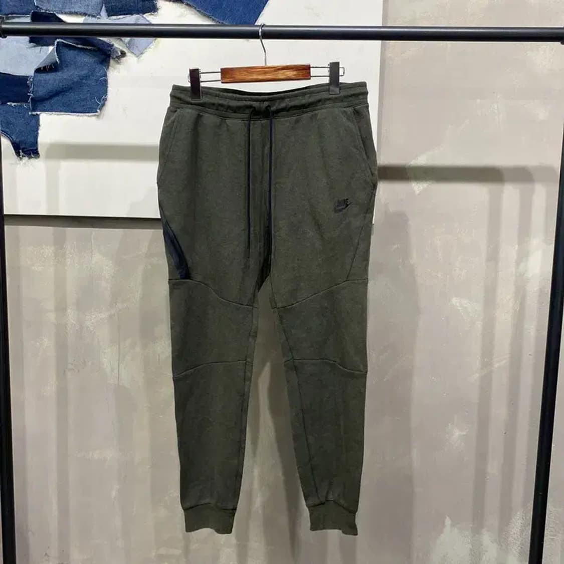 (30~32인치) 나이키 테크팩 카키 밴딩 운동바지 팬츠 상품이미지1
