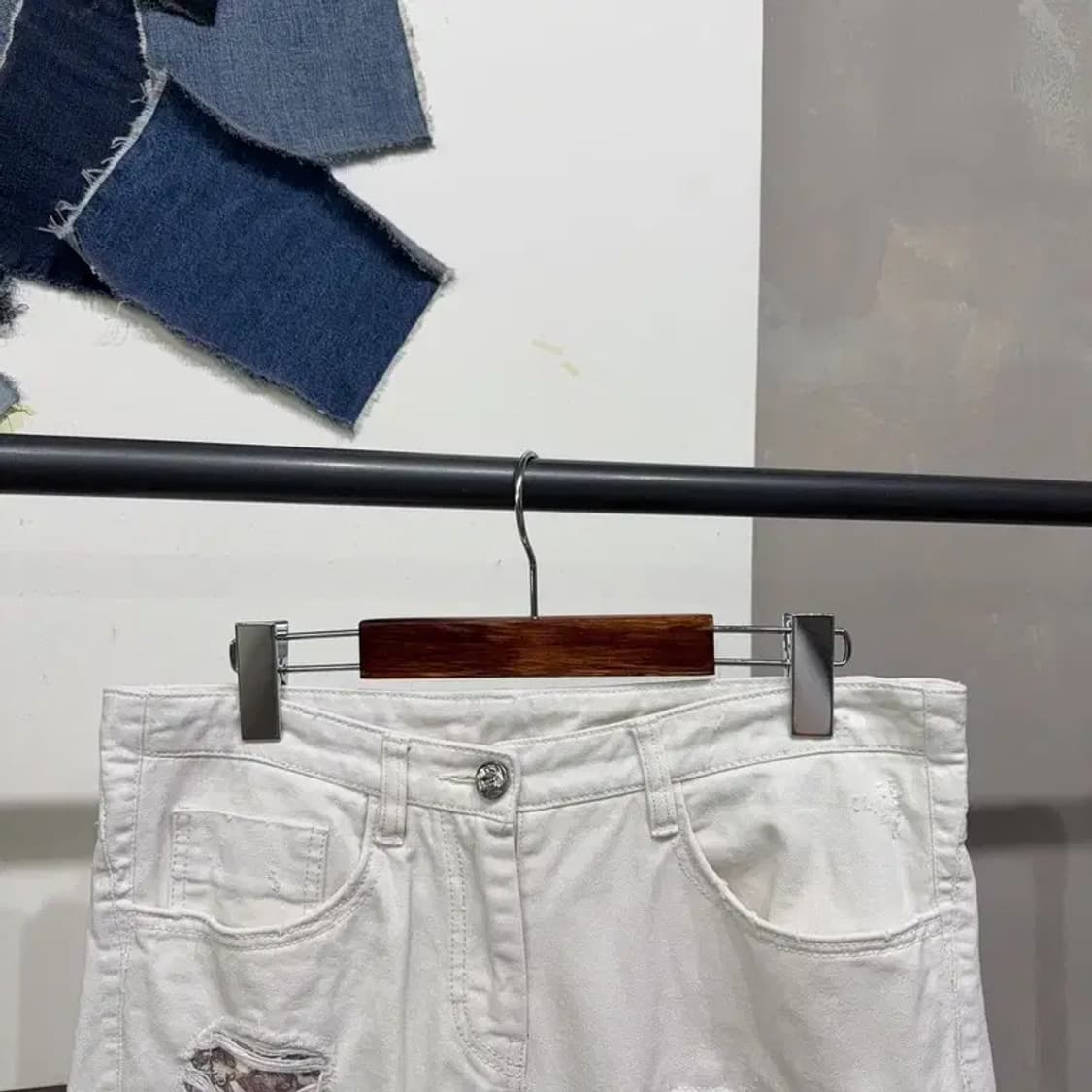 (30인치) 타임 한섬 여성 캐주얼 디스트로이드진 청바지 상품이미지2