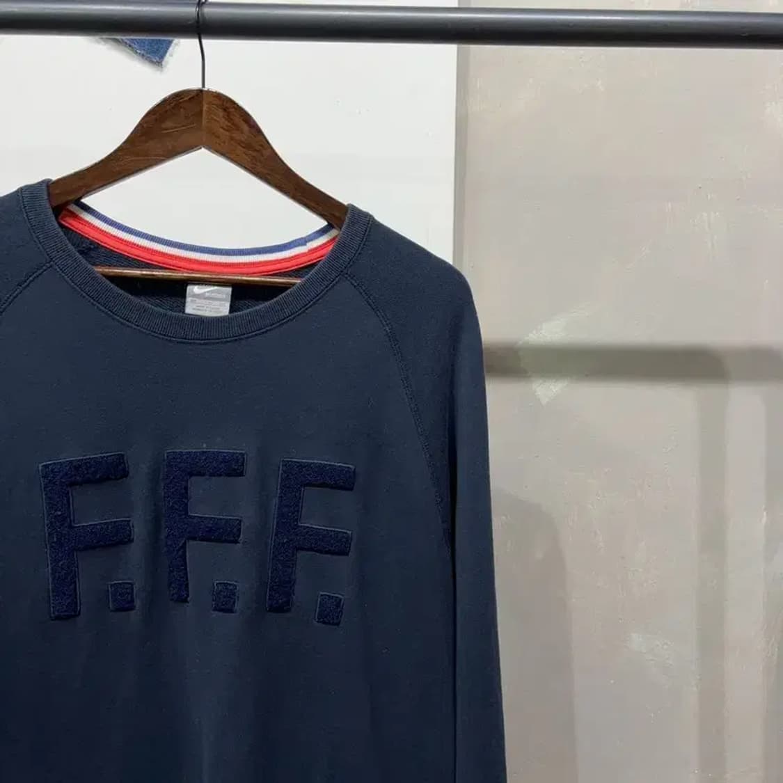 (110) 나이키 스트릿 FFF 프랑스 맨투맨 긴팔 티 상품이미지3