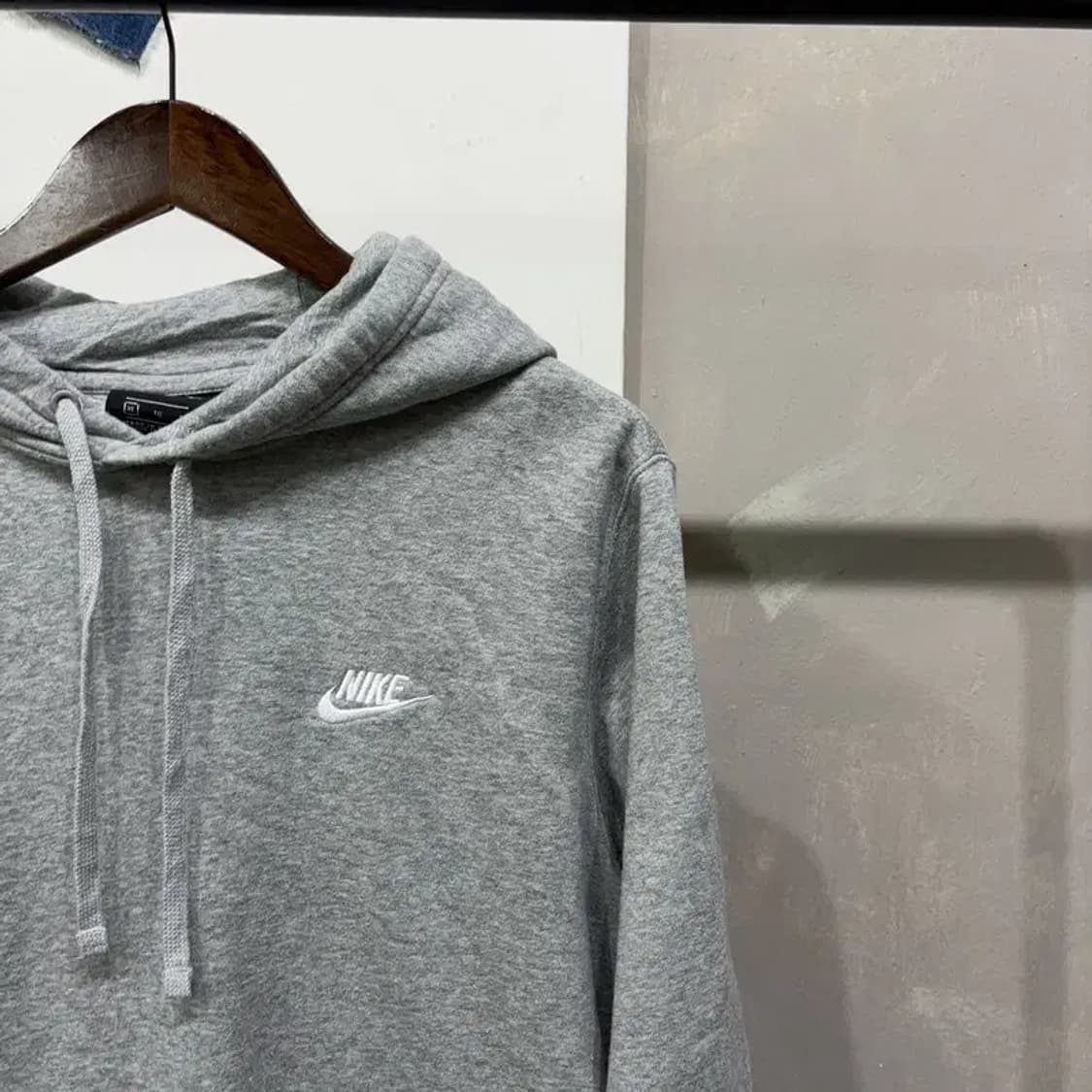 (105) 나이키 캐주얼 약기모 자수 후드티 상품이미지3