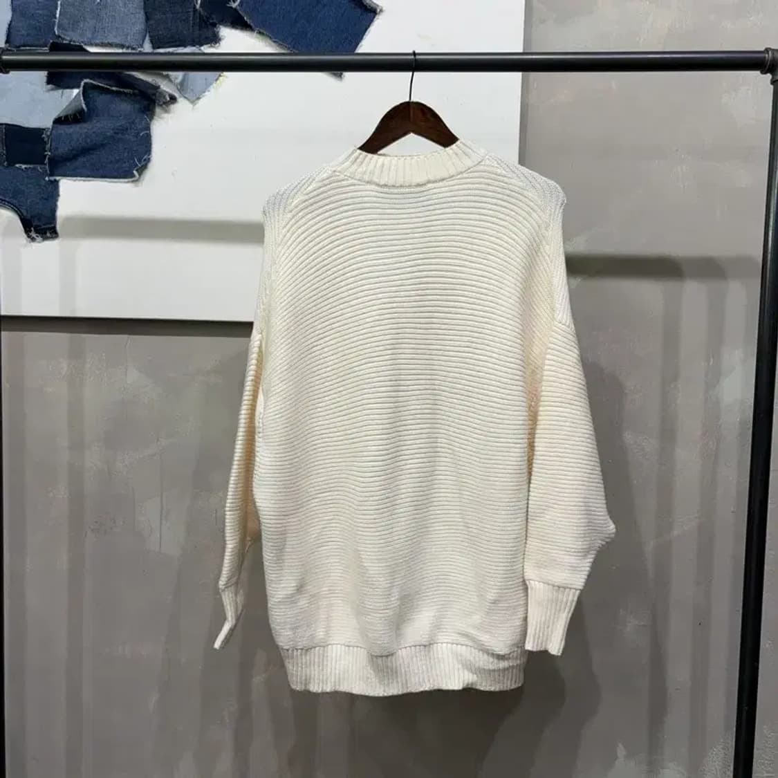 (100) 자라 ZARA 여성 리브드 브이넥 비스코스 니트 상품이미지4
