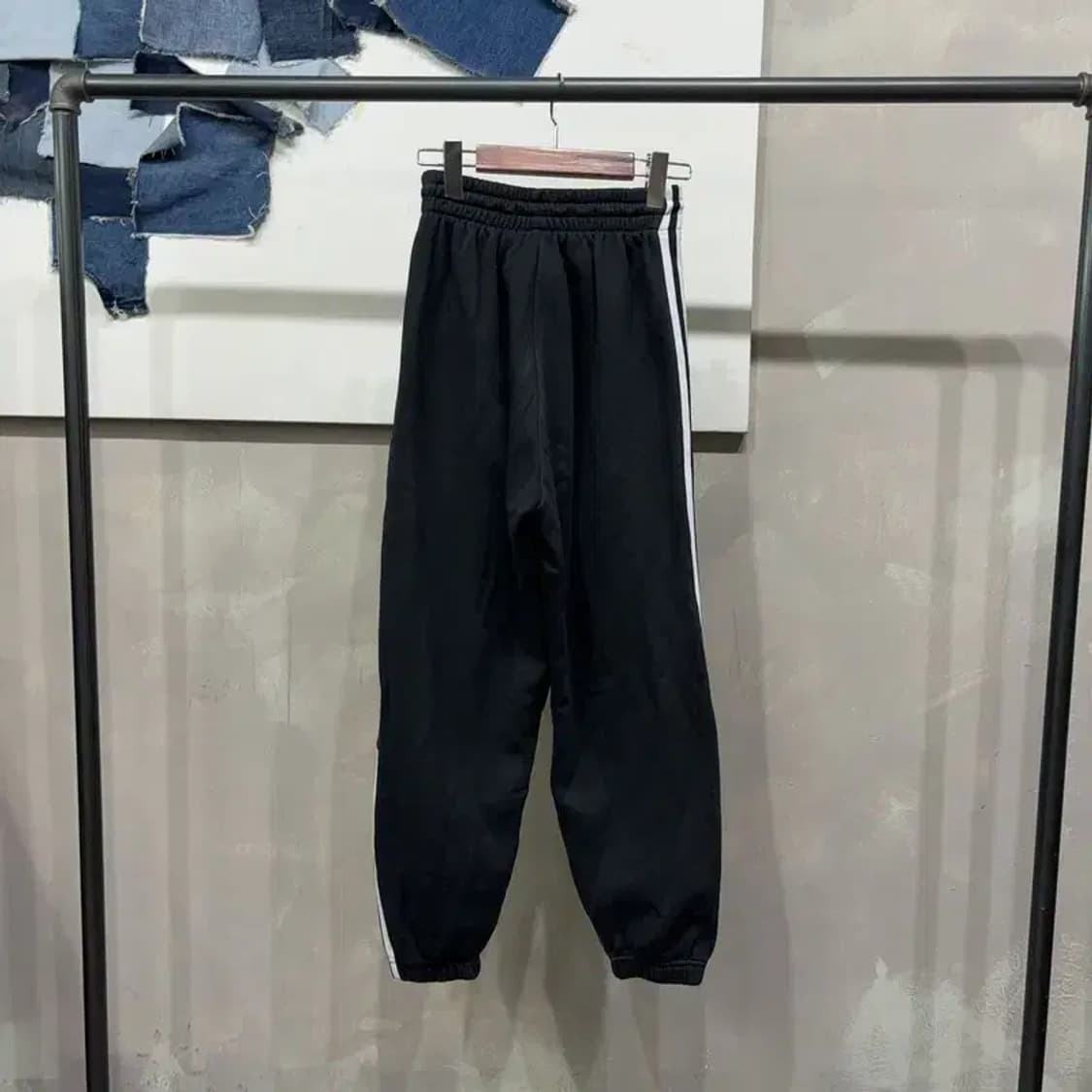 (24~25인치) 아디다스 여성 스포츠 밴딩 조거팬츠 운동바지 상품이미지4
