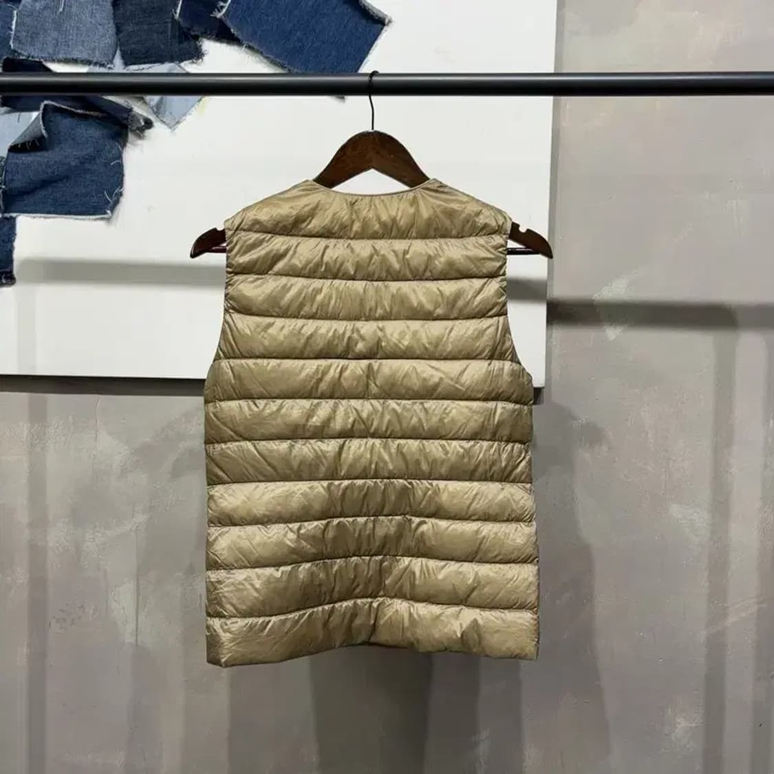 (90) 유니클로 여성 캐주얼 경량 패딩조끼 상품이미지3
