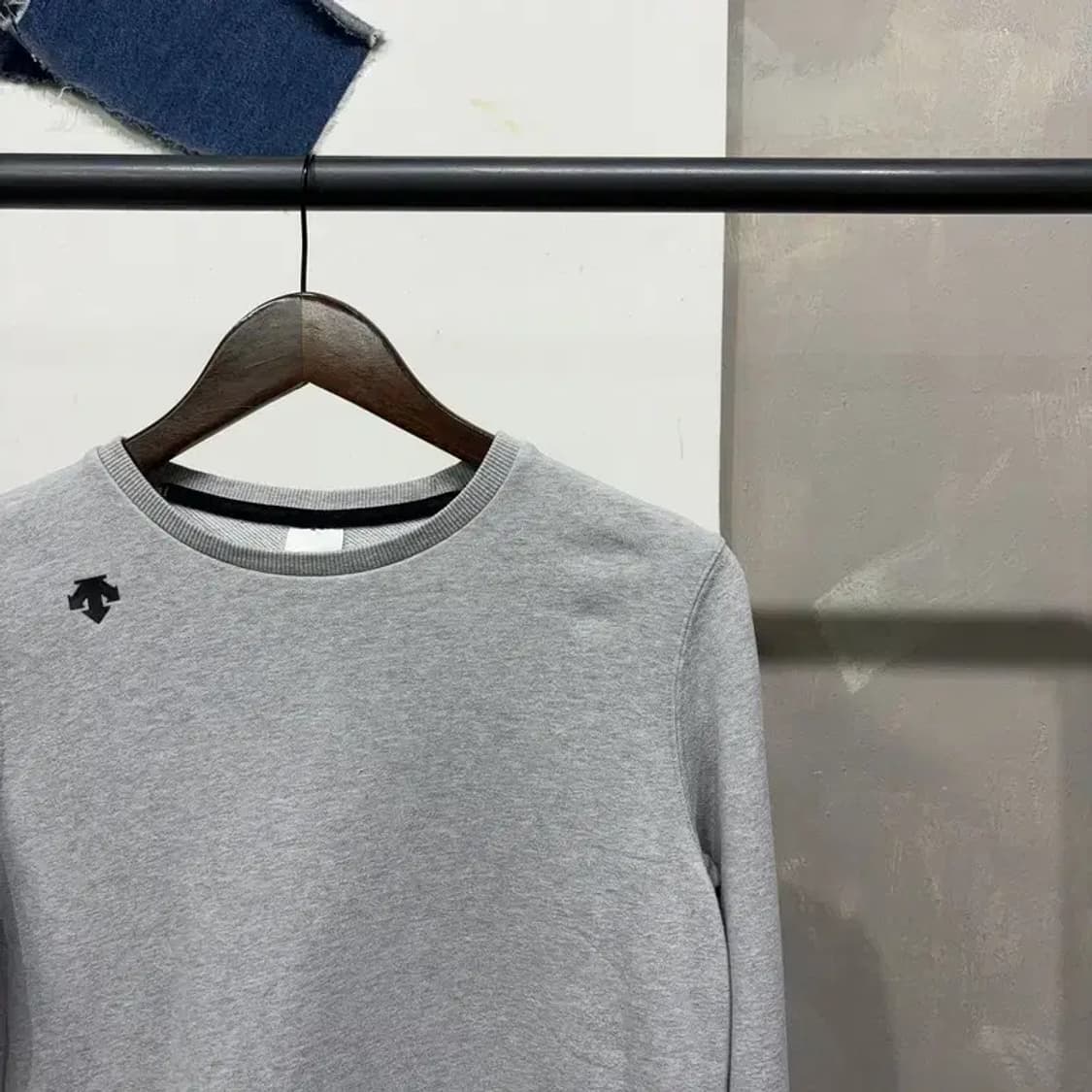 (90) 데상트 여성 캐주얼 맨투맨 긴팔티 상품이미지4