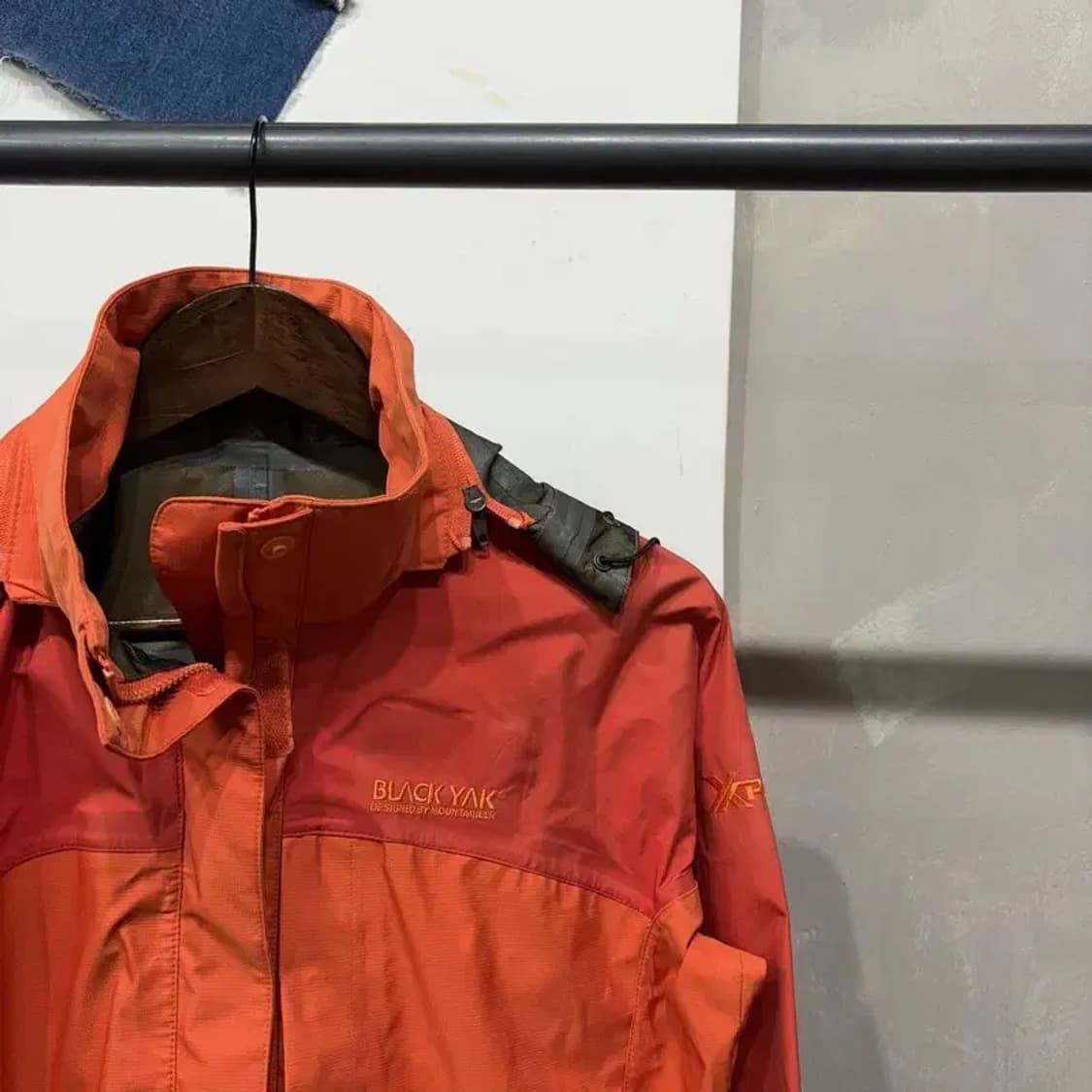 (90) 블랙야크 여성 등산 아웃도어 고어텍스 바람막이 자켓 상품이미지3