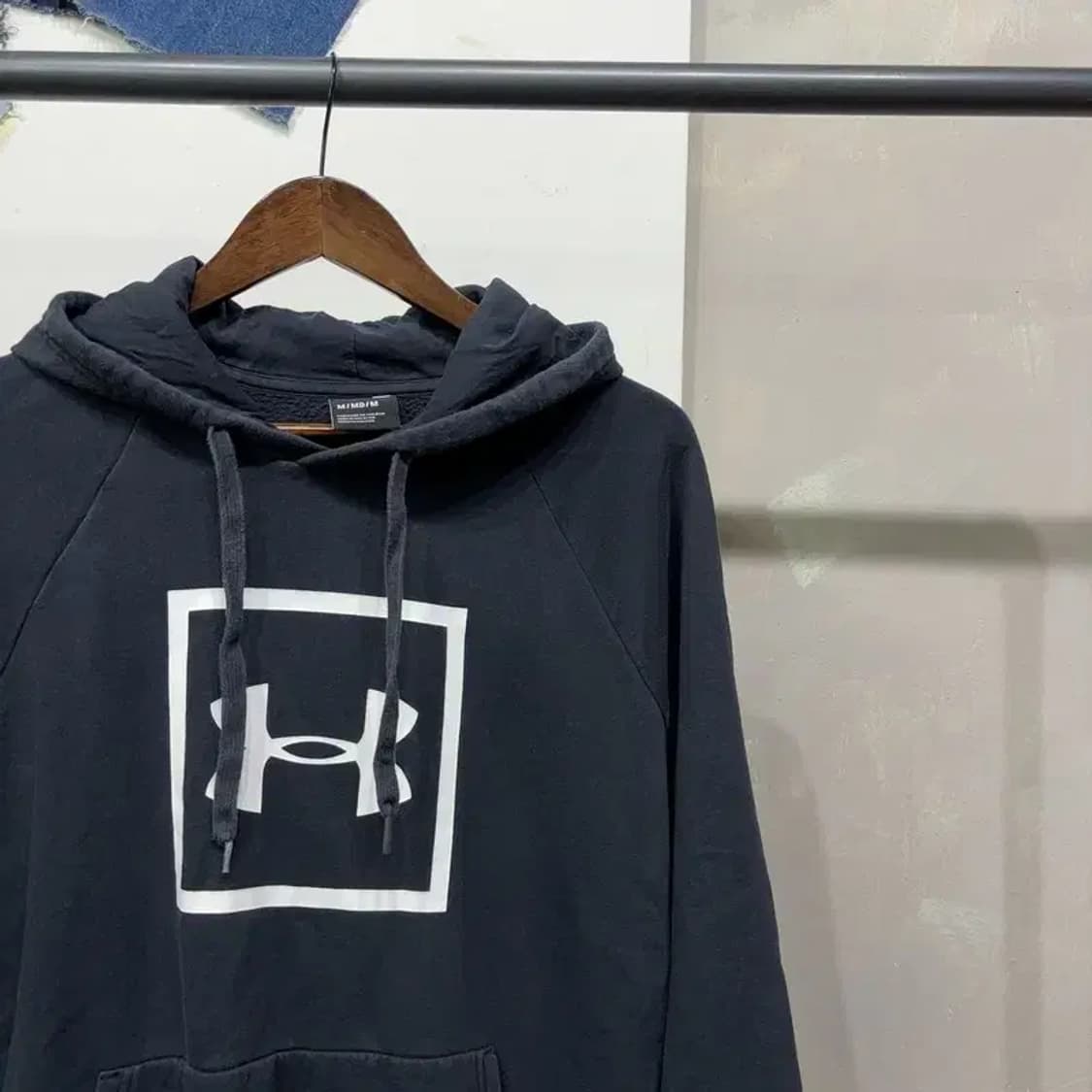 (95) 언더아머 운동 기모 프린팅 후드티 상품이미지3