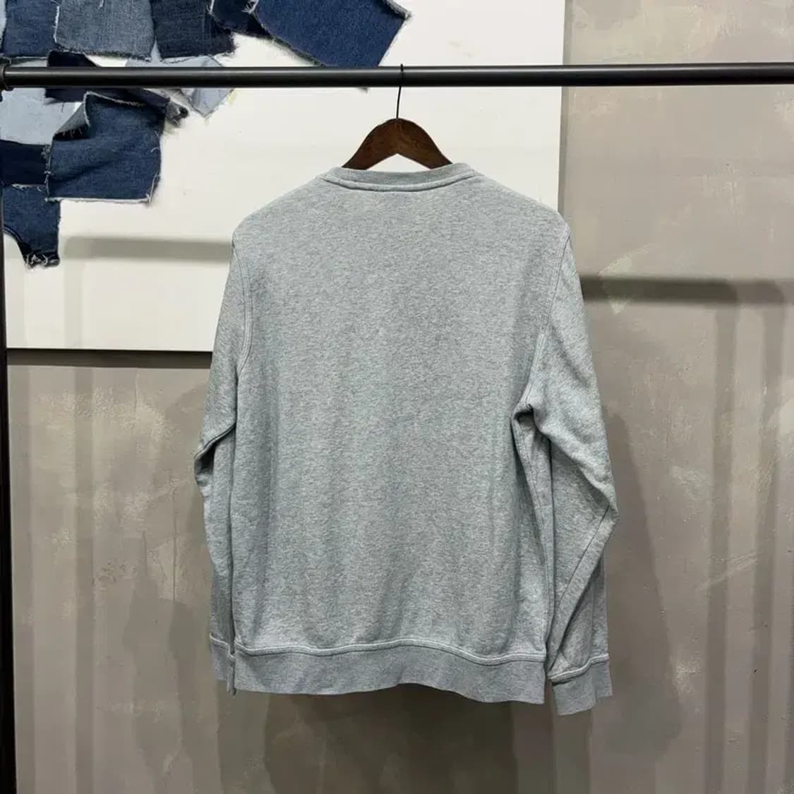 (100) 나이키 캐주얼 스트릿 기모 맨투맨 긴팔티 상품이미지4