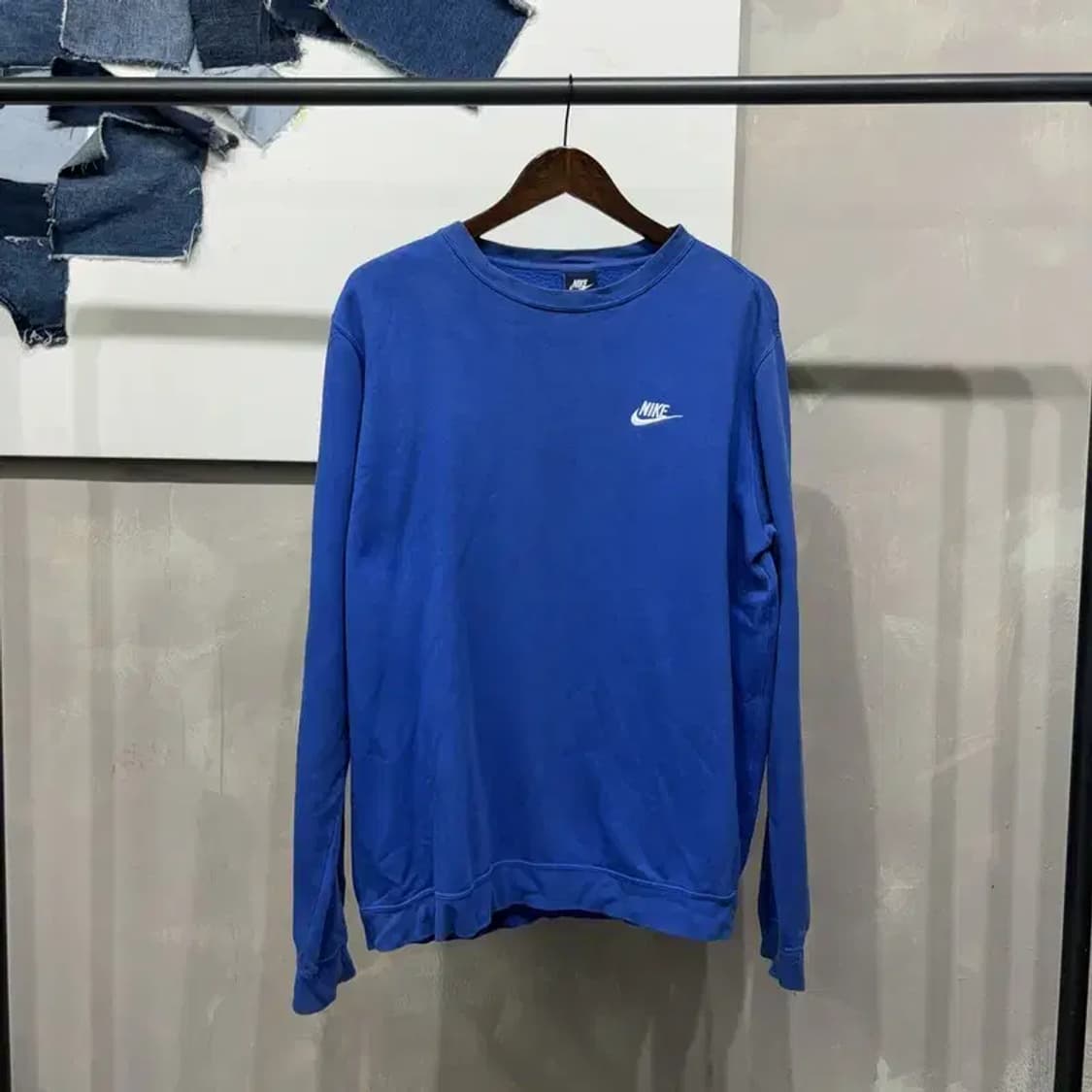 (100) 나이키 캐주얼 스트릿 기모 맨투맨 긴팔티 상품이미지1