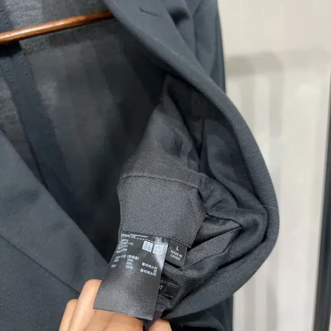 (100) 유니클로 캐주얼 클래식 슬림핏 블레이저 자켓 상품이미지5