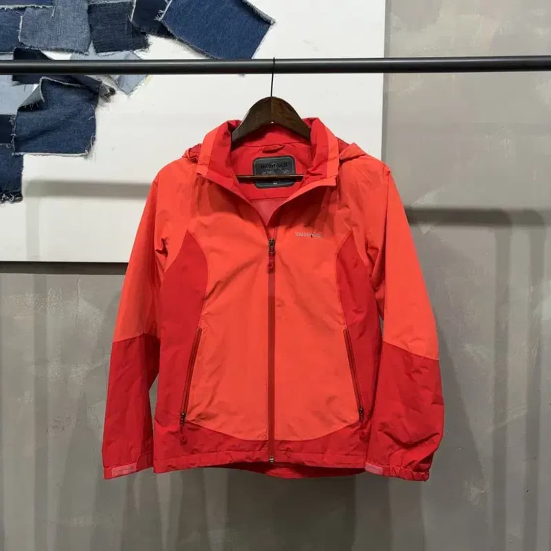 (90) 몽벨 여성 등산 아웃도어 바람막이 자켓 상품이미지1