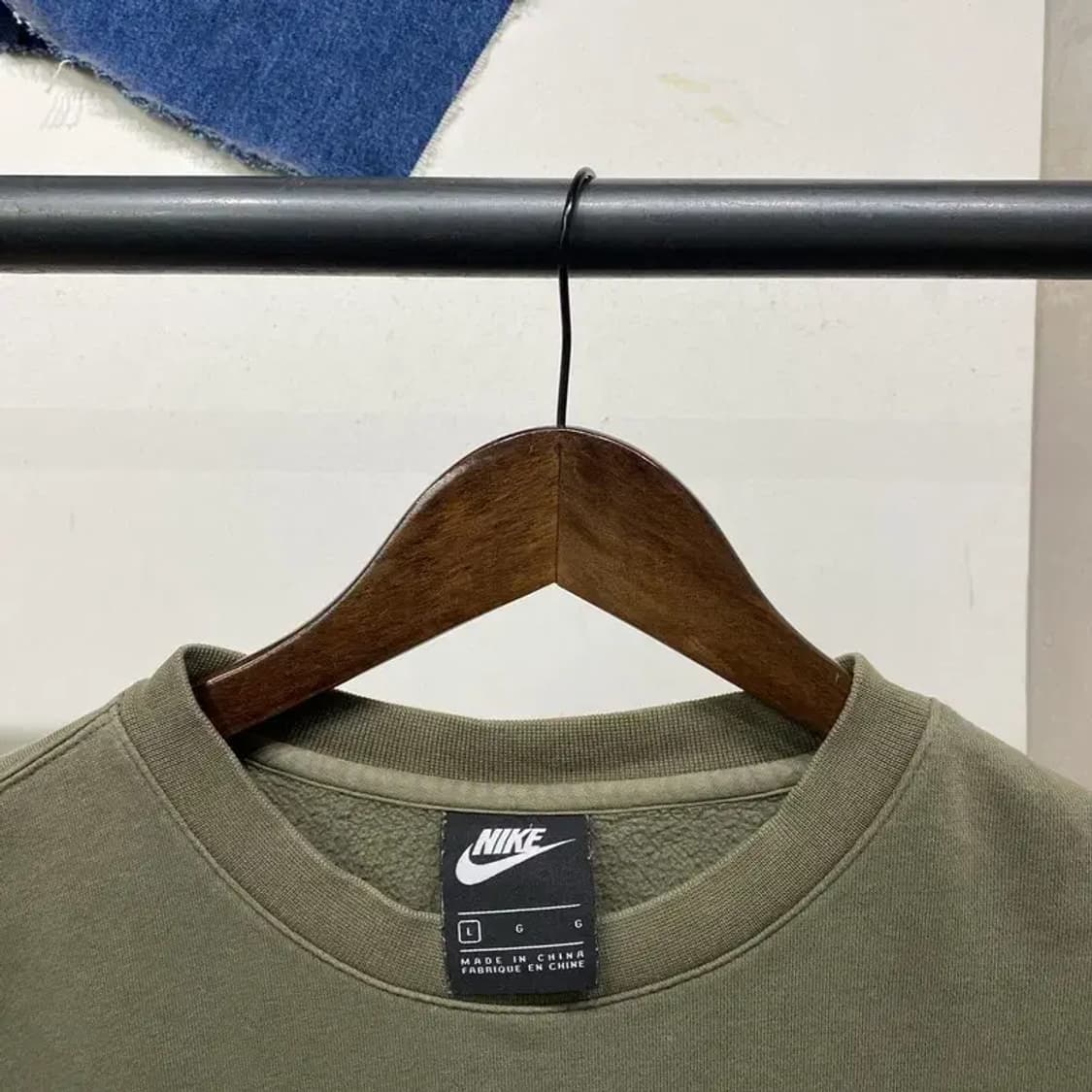 (100) 나이키 스트릿 자수 기모 맨투맨 긴팔 티 상품이미지2