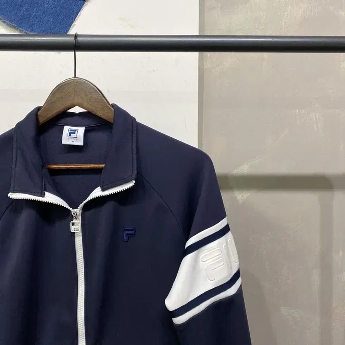 (95) 필라 여성 스트릿 캐주얼 자수 저지 집업 자켓 상품이미지3