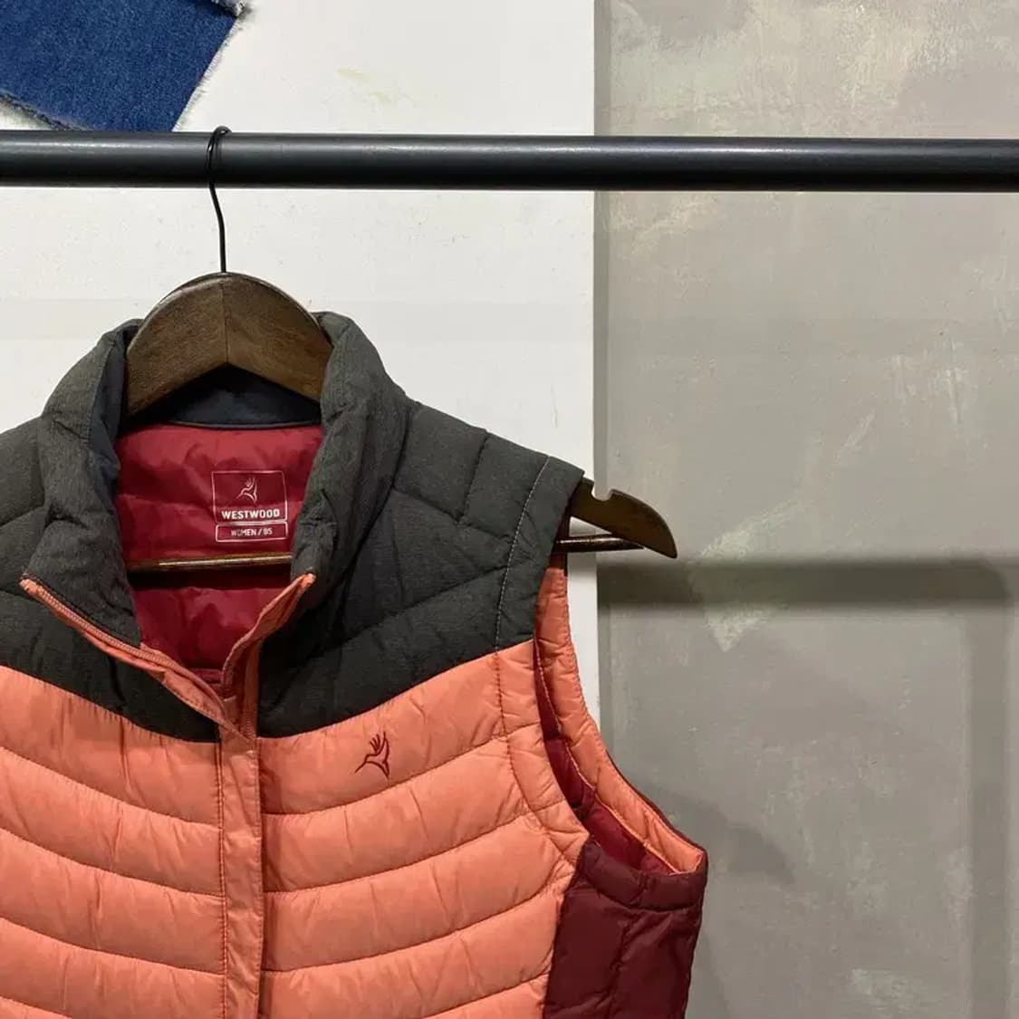 (95) 웨스트우드 여성 아웃도어 구스다운 거위털 경량 패딩조끼 상품이미지3