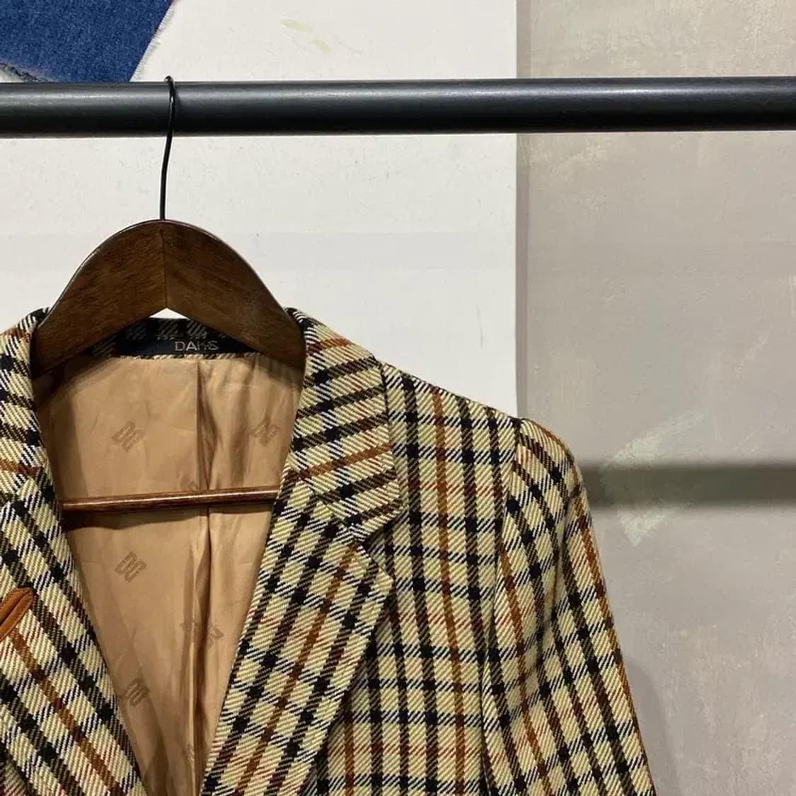 (90) 닥스 여성 캐주얼 클래식 체크 블레이저 자켓 상품이미지3