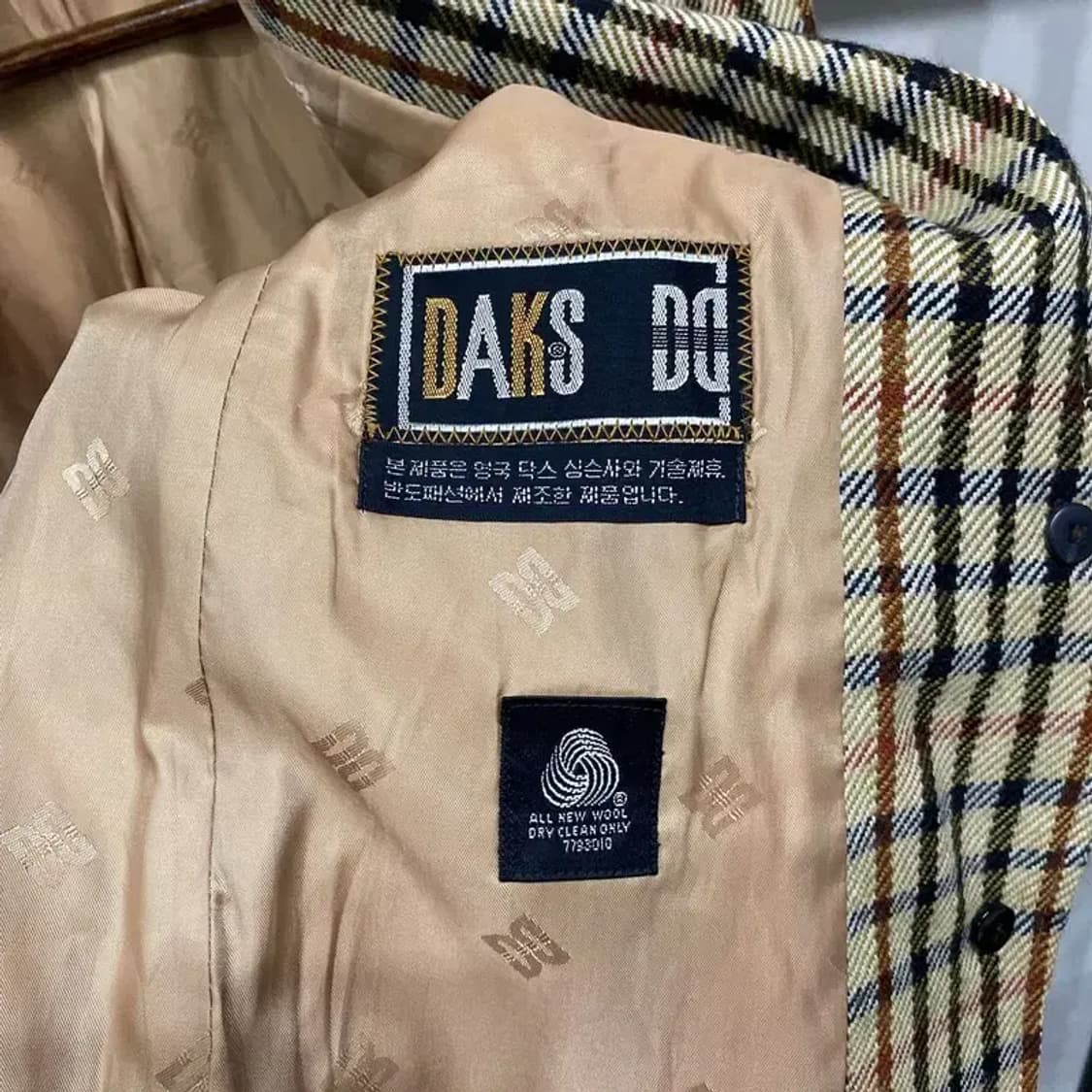 (90) 닥스 여성 캐주얼 클래식 체크 블레이저 자켓 상품이미지5