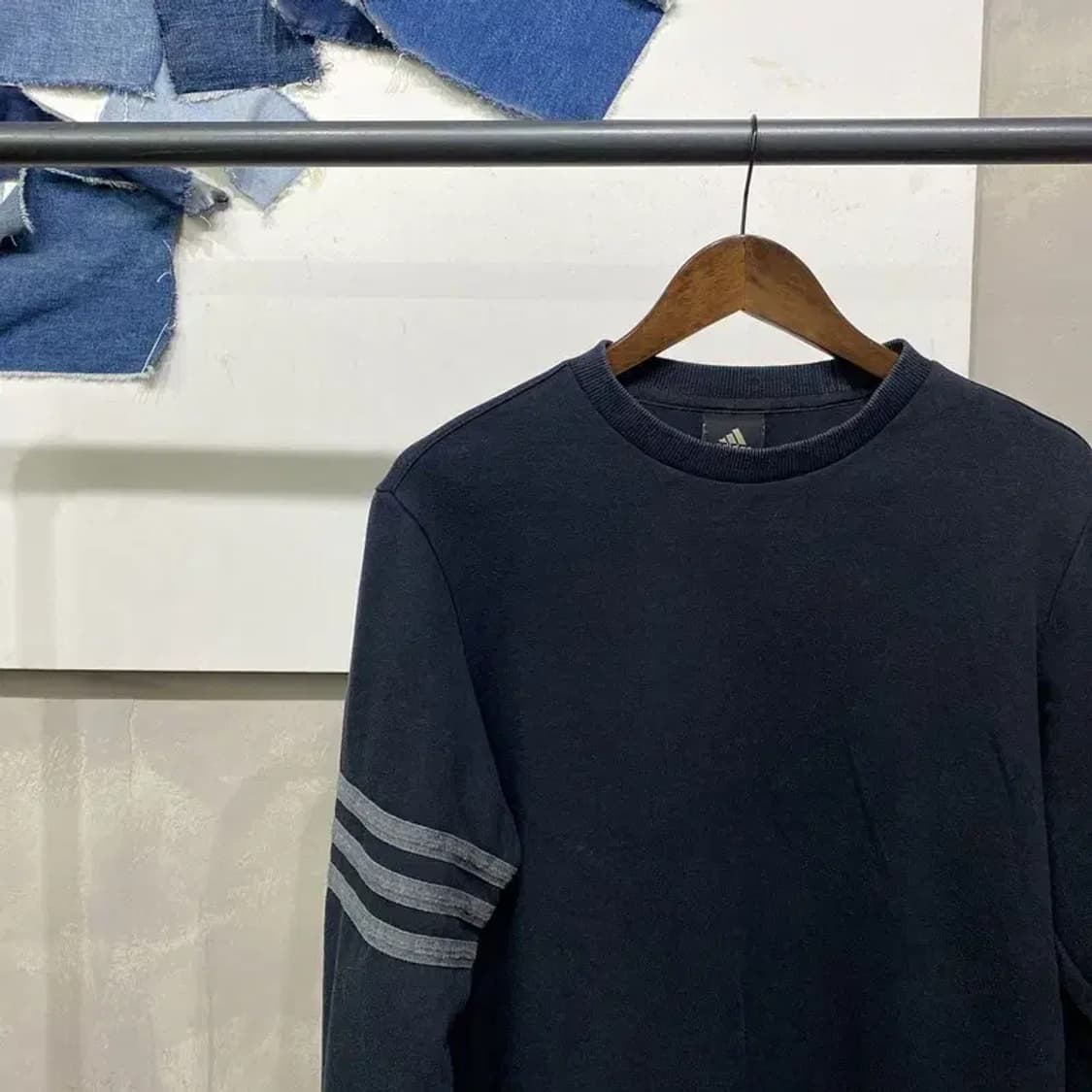 (95) 아디다스 캐주얼 스트릿 삼선 자수 맨투맨 긴팔 티 상품이미지3