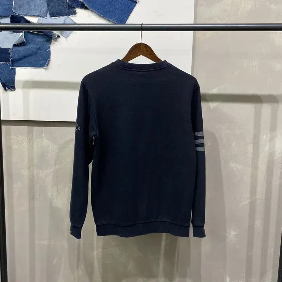 (95) 아디다스 캐주얼 스트릿 삼선 자수 맨투맨 긴팔 티 상품이미지4