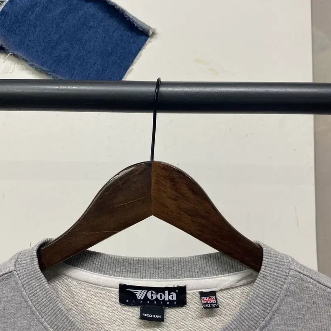 (100) 골라 스트릿 캐주얼 자수 맨투맨 긴팔 티 상품이미지2